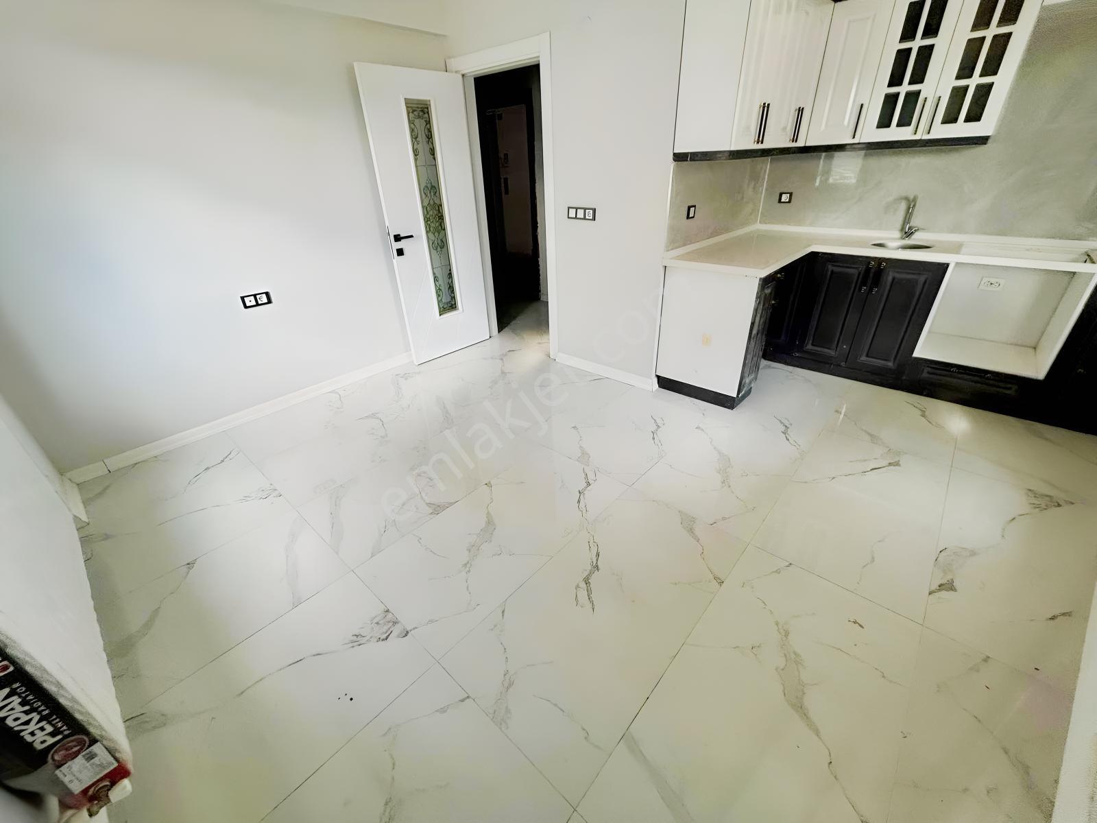 Emlak Center'dan Muradiye Mah Satılık 1+1 Sıfır Daire — fotoğraf 25