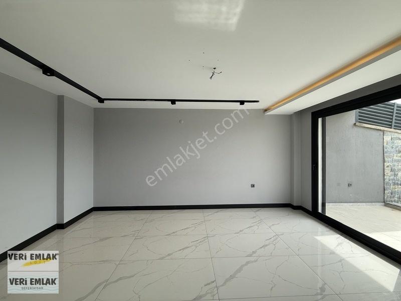 Veri'den Bahçeşehir'de Havuzlu, Köşe Konum 5+1 Satılık Villa! — fotoğraf 9