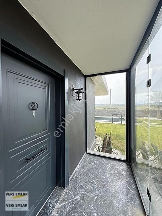 Veri'den Bahçeşehir'de Havuzlu, Köşe Konum 5+1 Satılık Villa! — fotoğraf 12