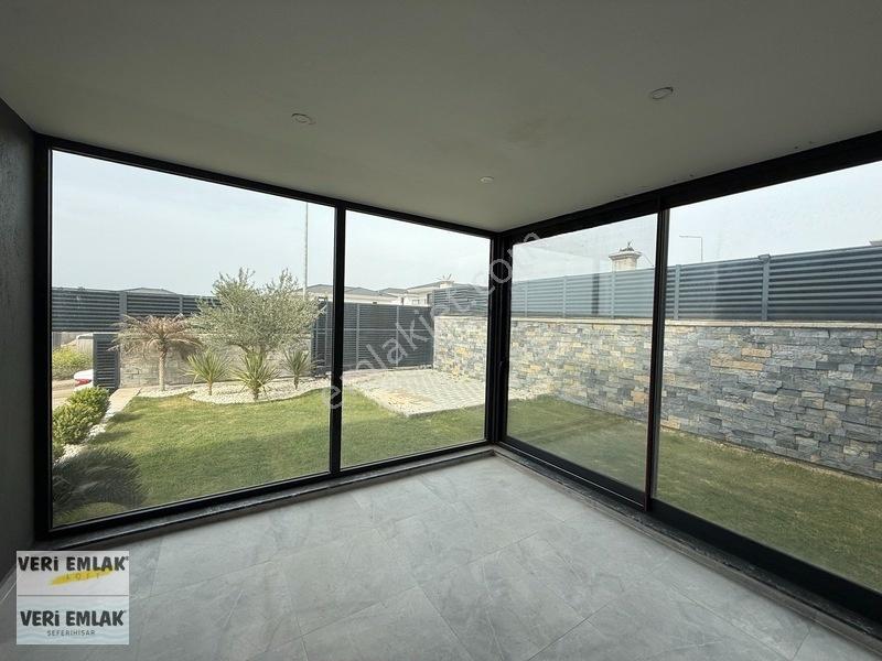 Veri'den Bahçeşehir'de Havuzlu, Köşe Konum 5+1 Satılık Villa! — fotoğraf 17