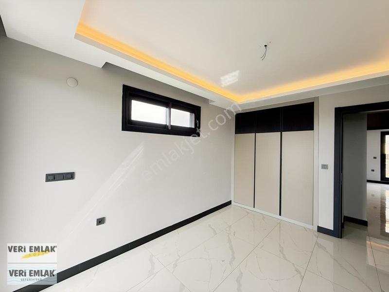 Veri'den Bahçeşehir'de Havuzlu, Köşe Konum 5+1 Satılık Villa! — fotoğraf 23