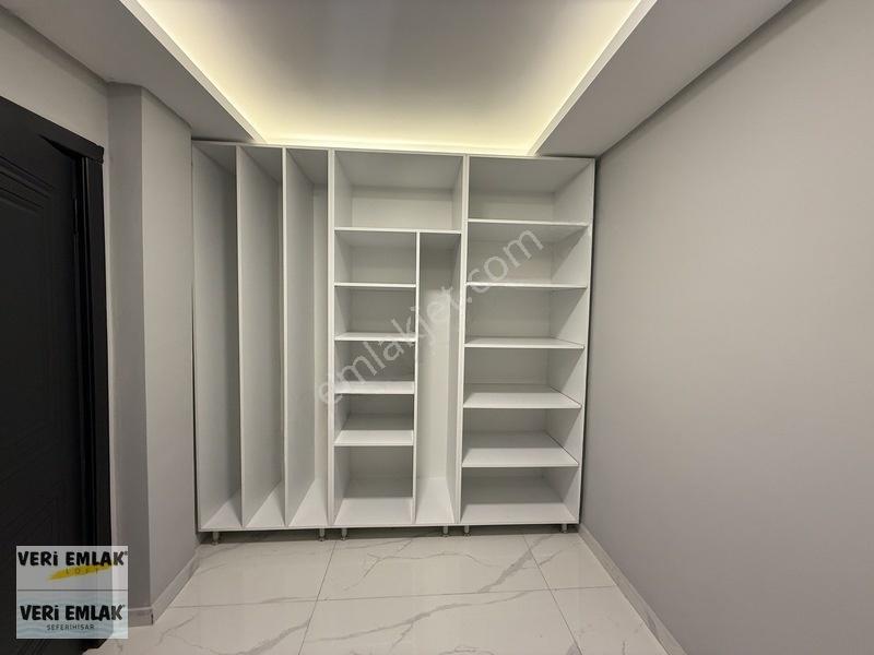 Veri'den Bahçeşehir'de Havuzlu, Köşe Konum 5+1 Satılık Villa! — fotoğraf 29