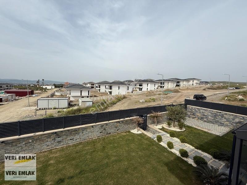 Veri'den Bahçeşehir'de Havuzlu, Köşe Konum 5+1 Satılık Villa! — fotoğraf 35
