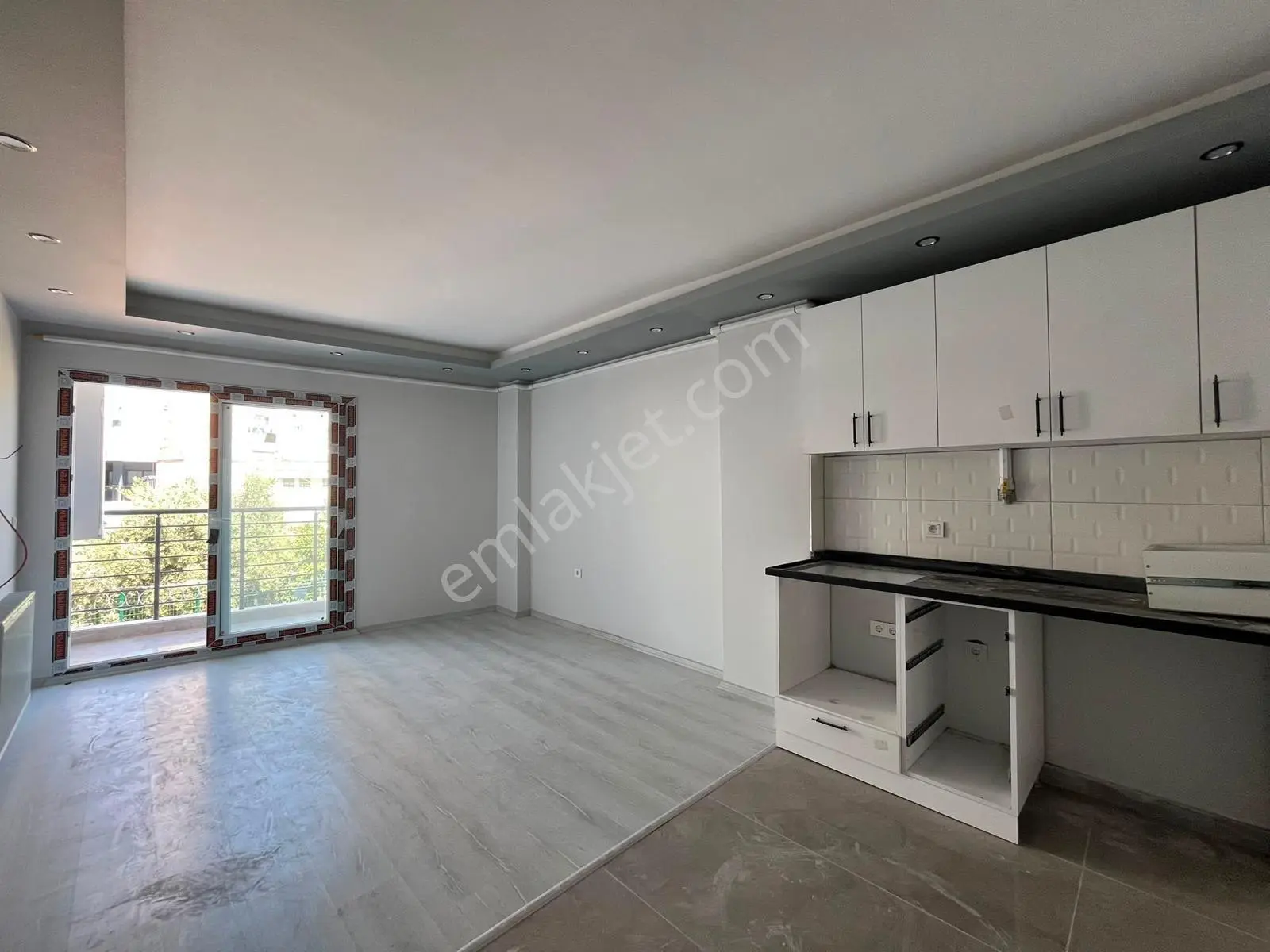 Yenişehir Barbaros Mahallesi'nde Satılık 2+1 Sıfır Daire — fotoğraf 2