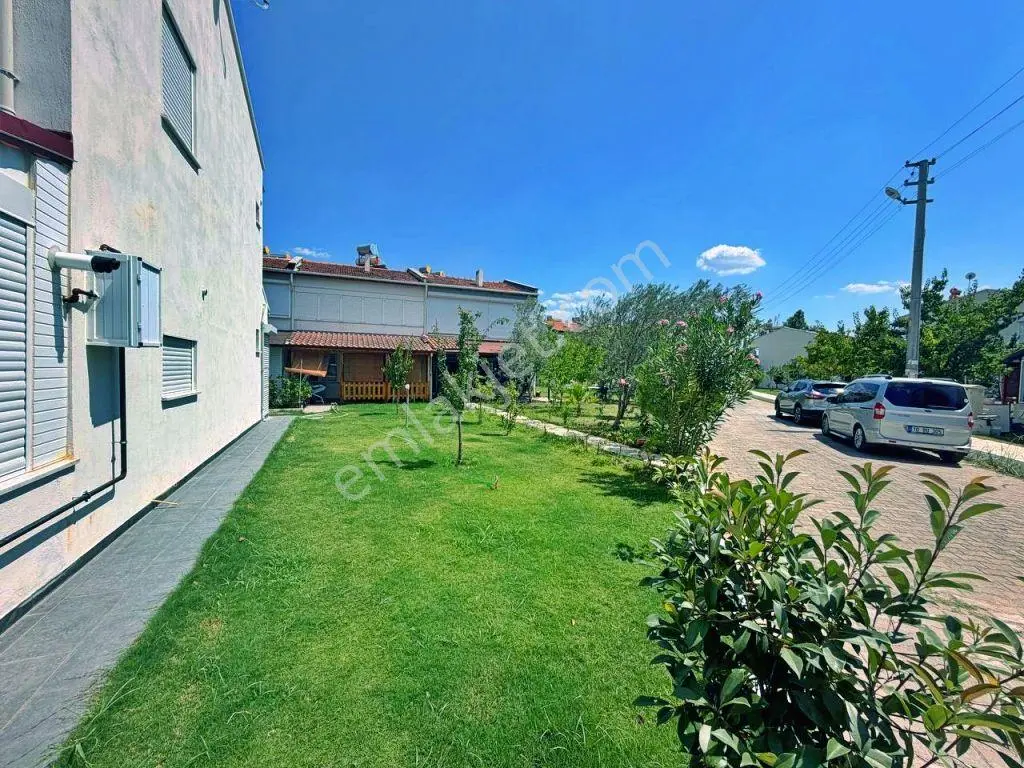 Yetkisi Uytundan Burhaniyede Denize 200 Metre Eşyalı 2+1 Villa — fotoğraf 16