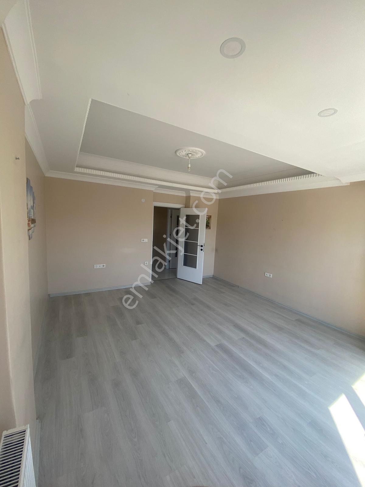 Orhangazide Merkezi Konumda 98 M² Net 3+1 Satılık Fırsat — fotoğraf 3