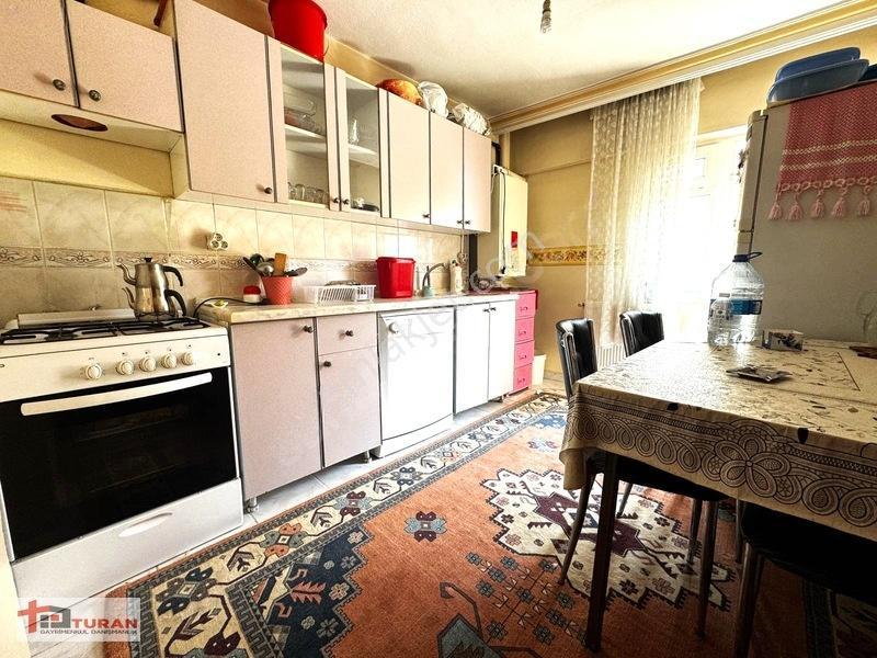 Özlem Caddesi'Nde 5+1 Kapalı Teraslı Fırsat Dubleks Daire **