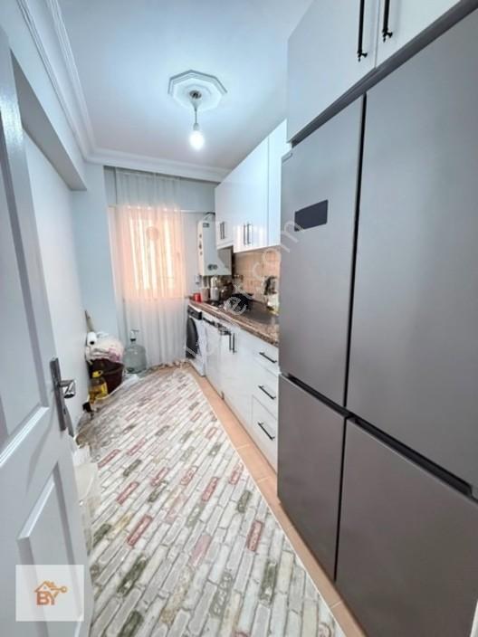 Küçükçekmece Gültepe Mah Satılık 2+1 85m2 Giriş Daire — fotoğraf 4