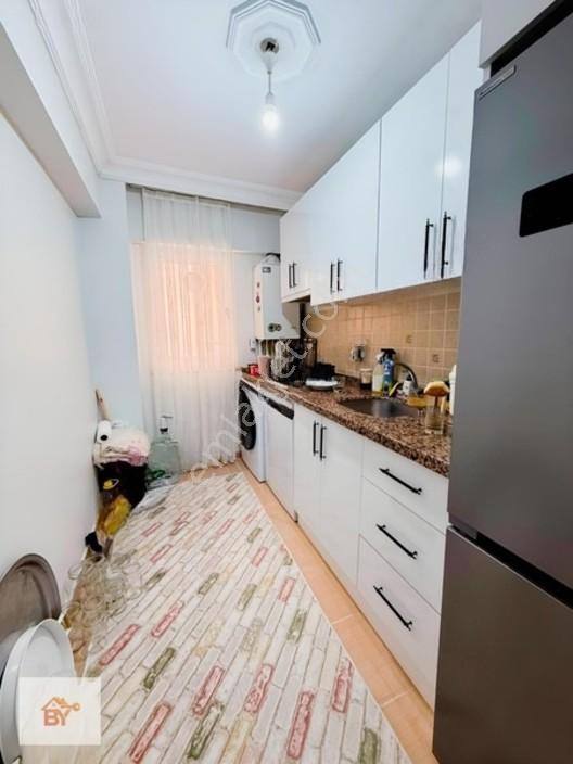 Küçükçekmece Gültepe Mah Satılık 2+1 85m2 Giriş Daire — fotoğraf 5