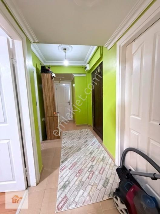 Küçükçekmece Gültepe Mah Satılık 2+1 85m2 Giriş Daire — fotoğraf 14