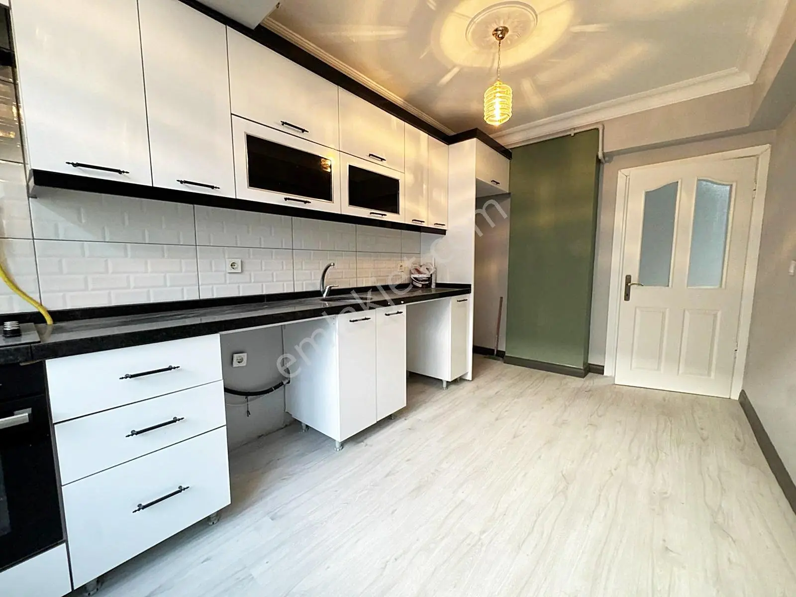 Ed Yapı'dan Mehterçeşme Mh'de Tek Tapu 2 Daire 4+2 Dubleks — fotoğraf 24