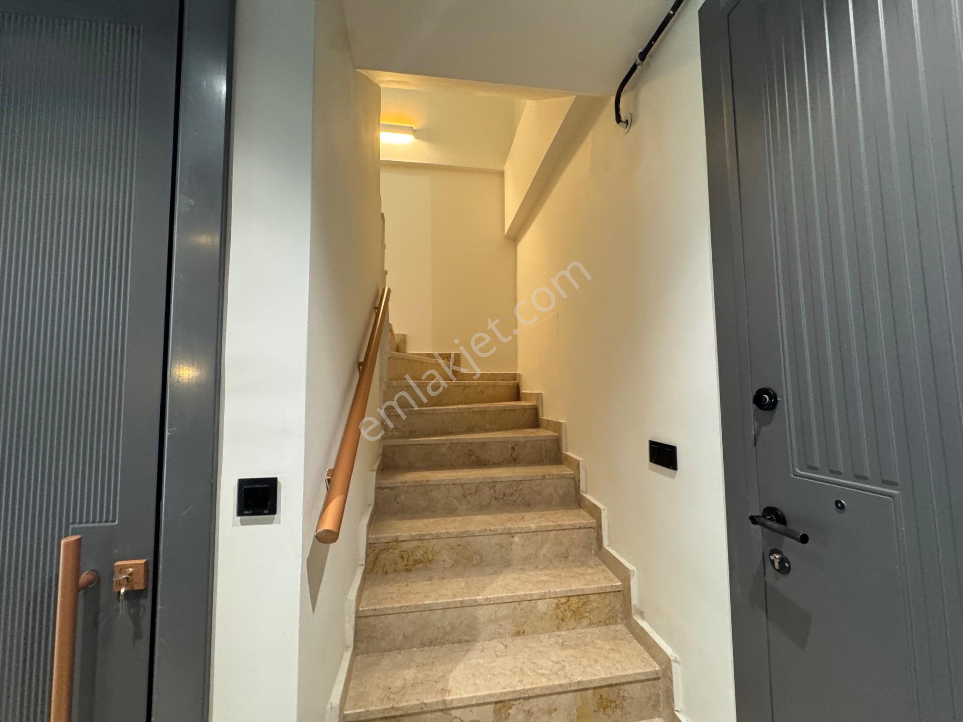Zeray Dora Hıll / İzmit Çayırköy / 1+1 / Özel Saunalı Daire — fotoğraf 25