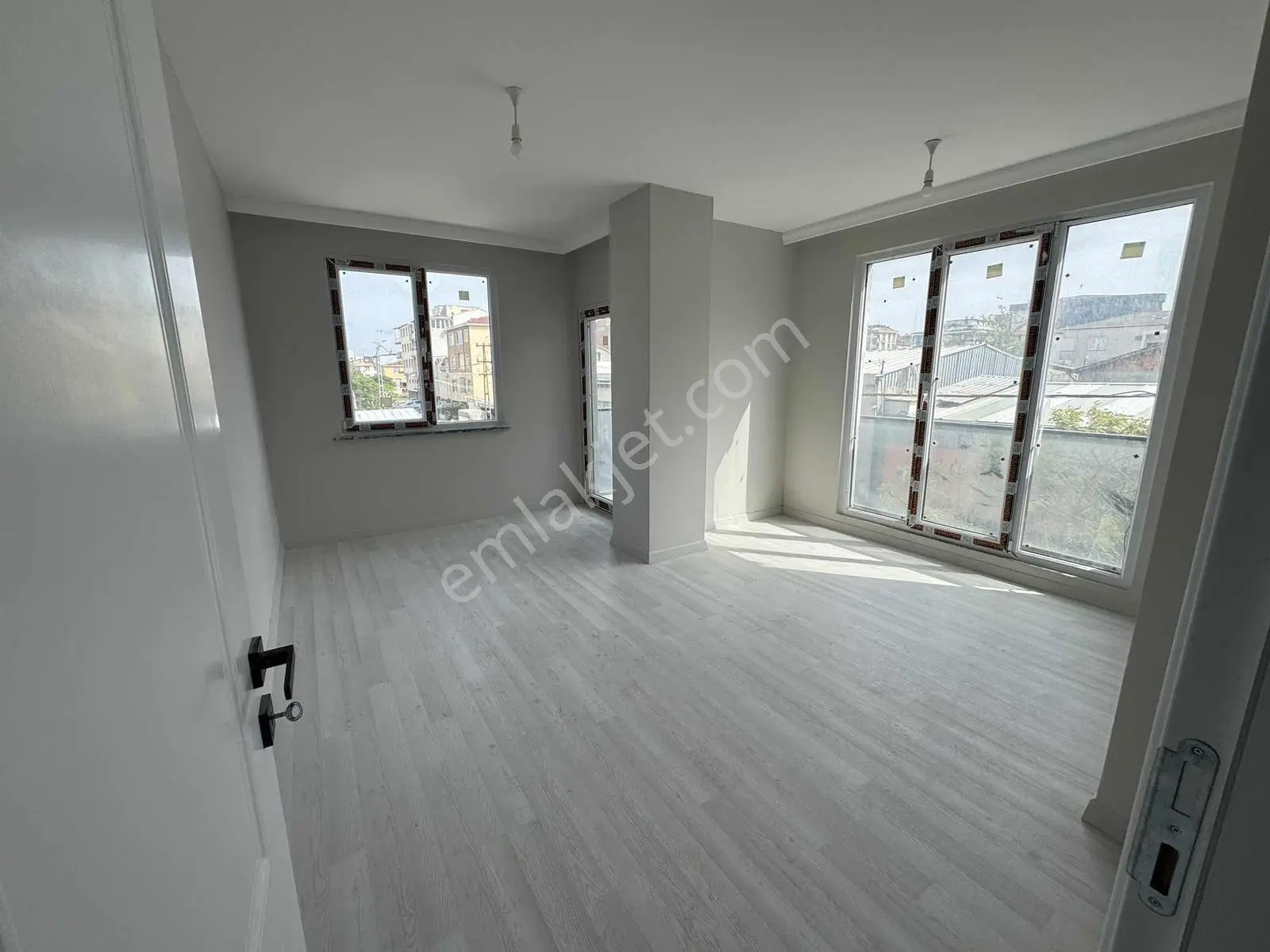 Sancaktepe Atatürk Mahallesinde Açık Otoparklı Olan 2+1 Daire — fotoğraf 20