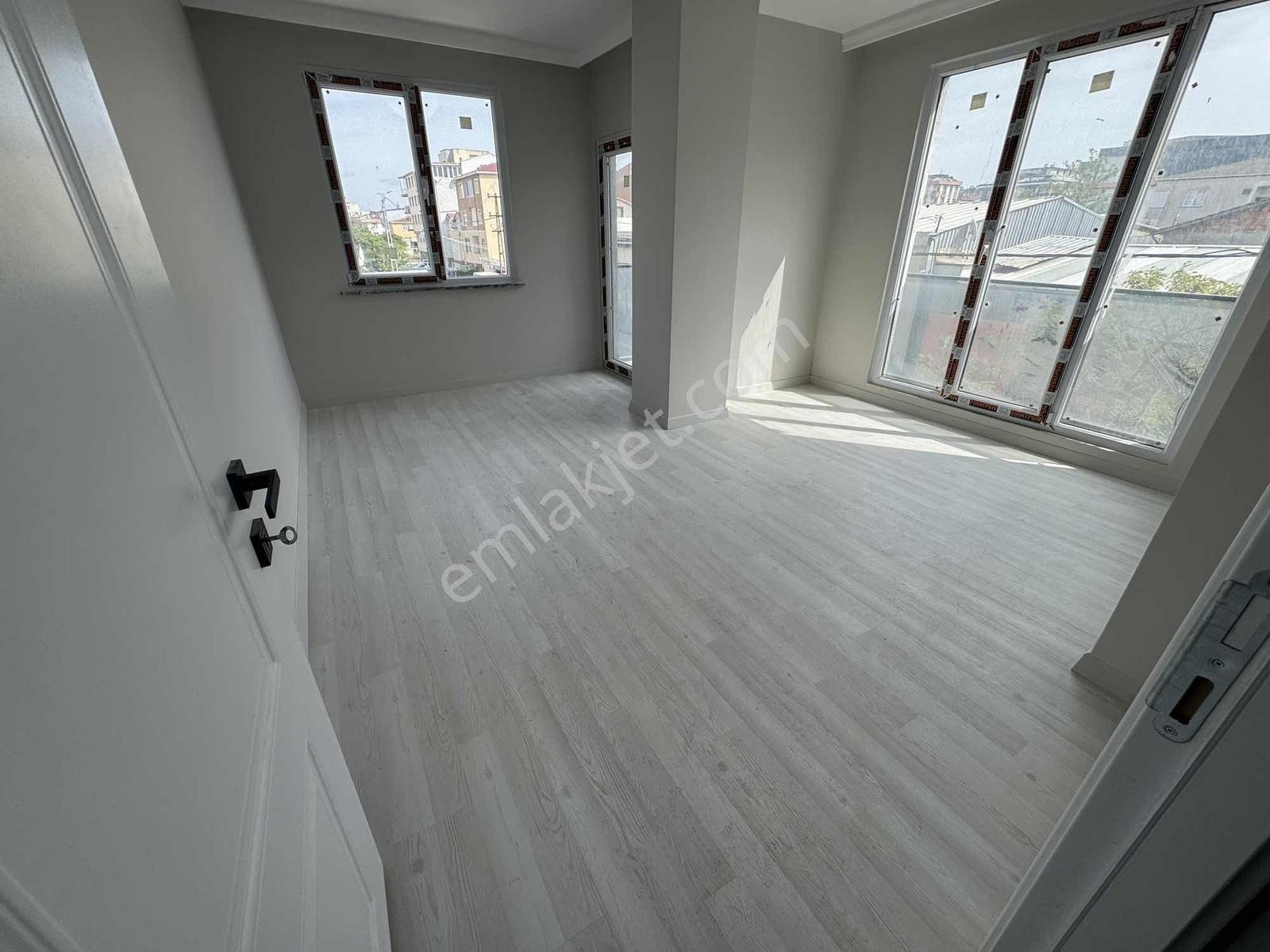 Sancaktepe Atatürk Mahallesinde Açık Otoparklı Olan 2+1 Daire — fotoğraf 21