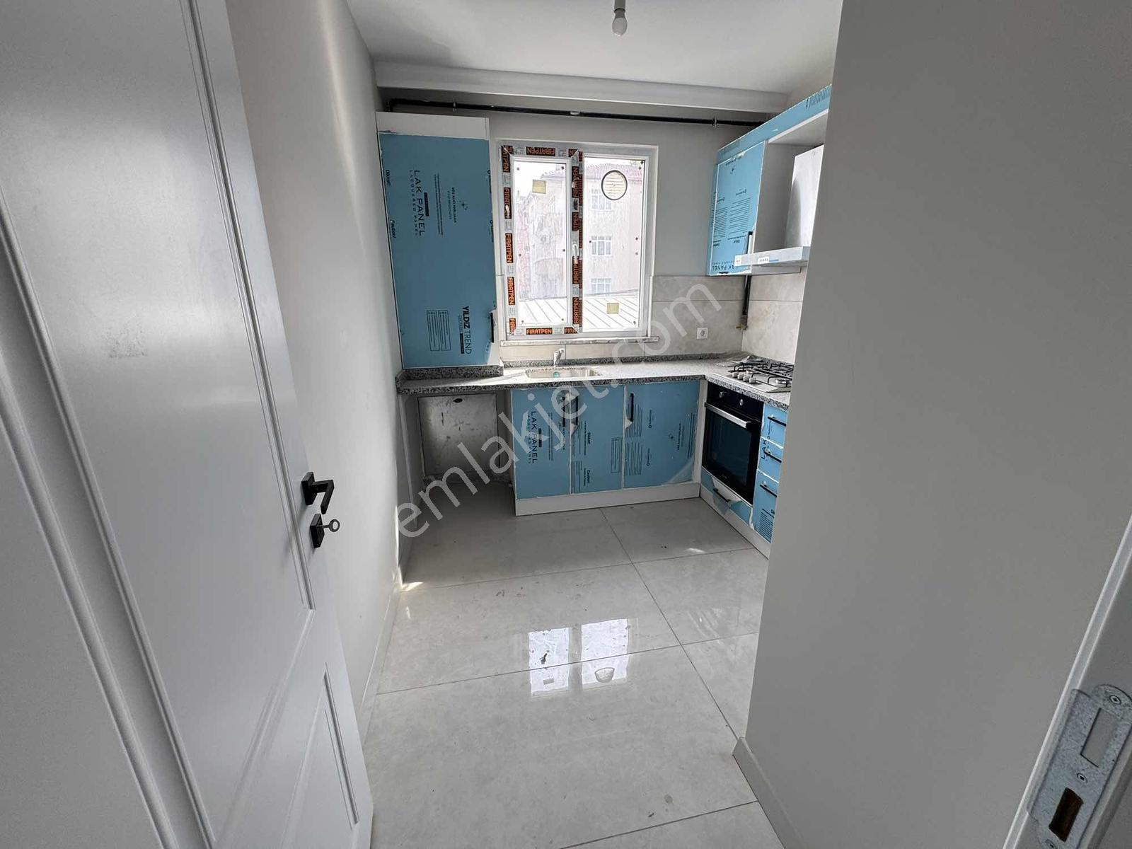 Sancaktepe Atatürk Mahallesinde Açık Otoparklı Olan 2+1 Daire — fotoğraf 22