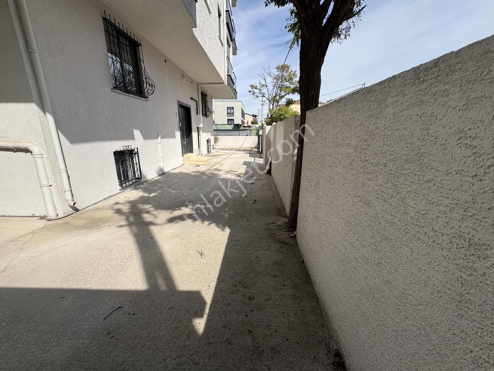 Sancaktepe Atatürk Mahallesinde Açık Otoparklı Olan 2+1 Daire — fotoğraf 26