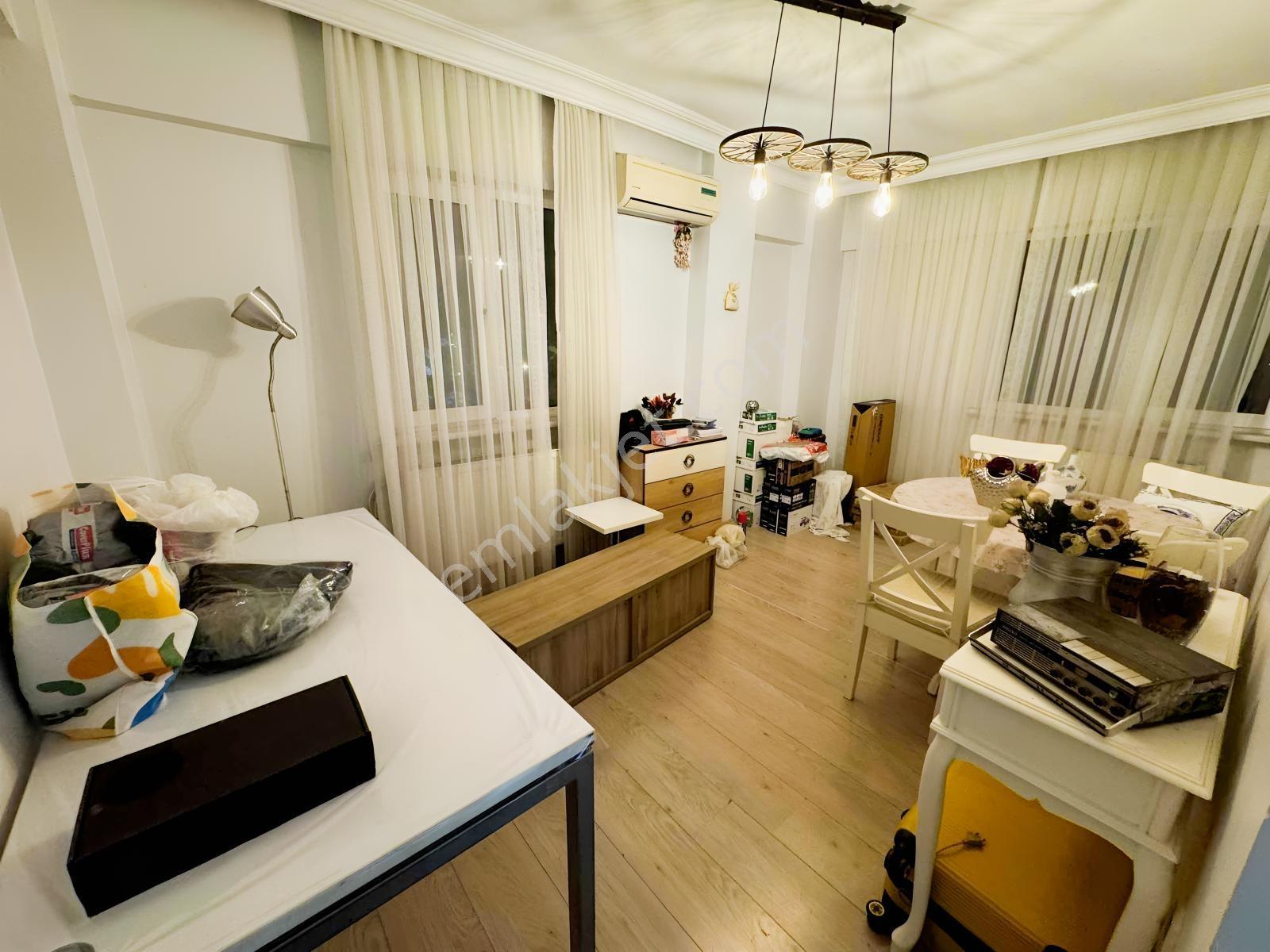 Çekmeköy Mimarsınan Vuralkent Sitesi Satılık 2+1 Boş Daire!!!!