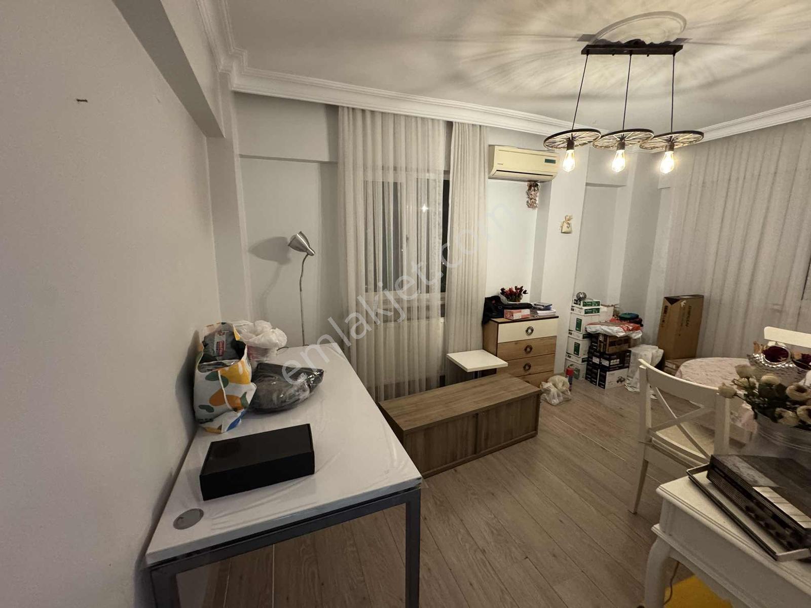 Çekmeköy Mimarsınan Vuralkent Sitesi Satılık 2+1 Boş Daire!!!! — fotoğraf 4