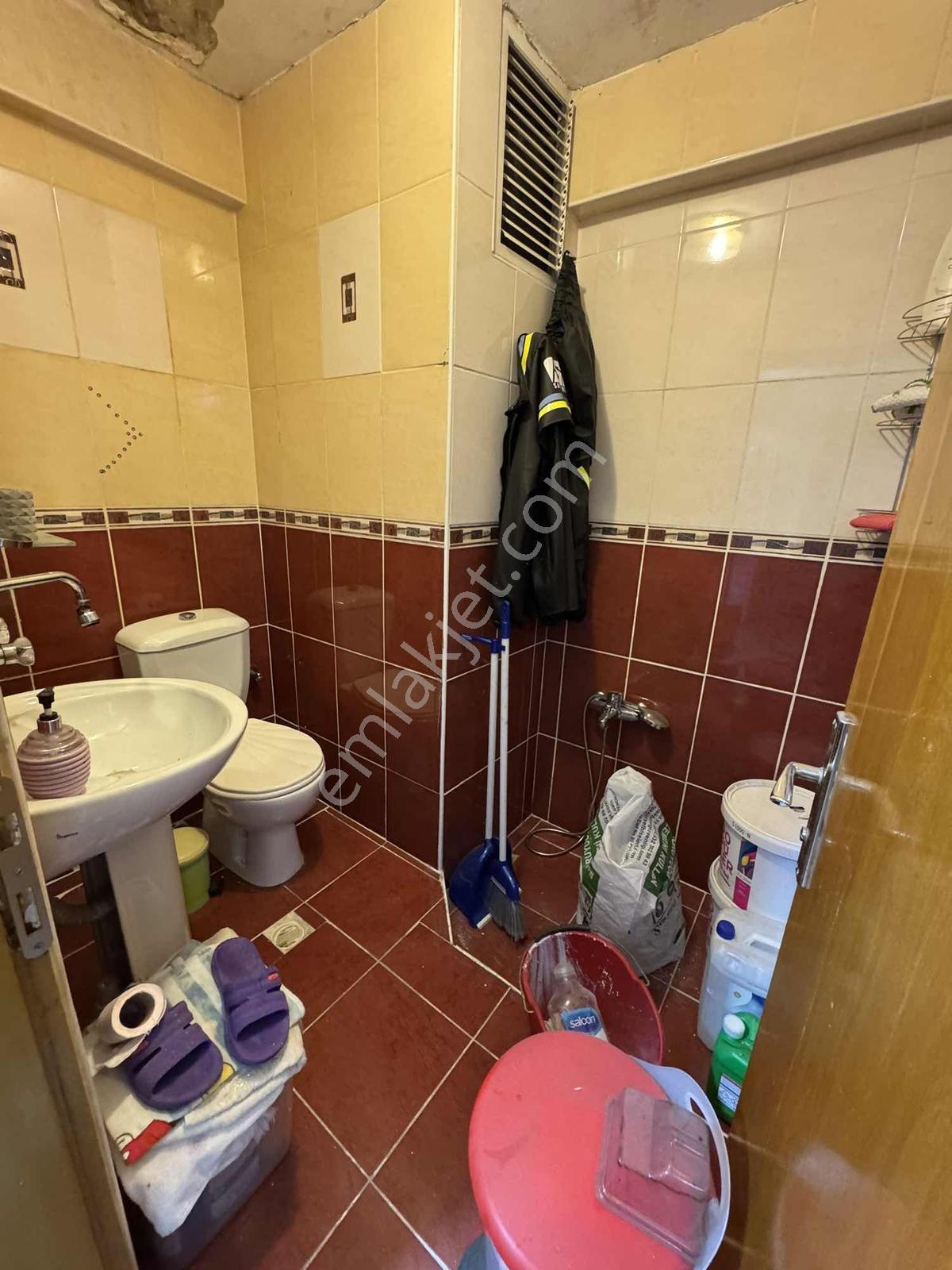 Çekmeköy Mimarsınan Vuralkent Sitesi Satılık 2+1 Boş Daire!!!! — fotoğraf 16