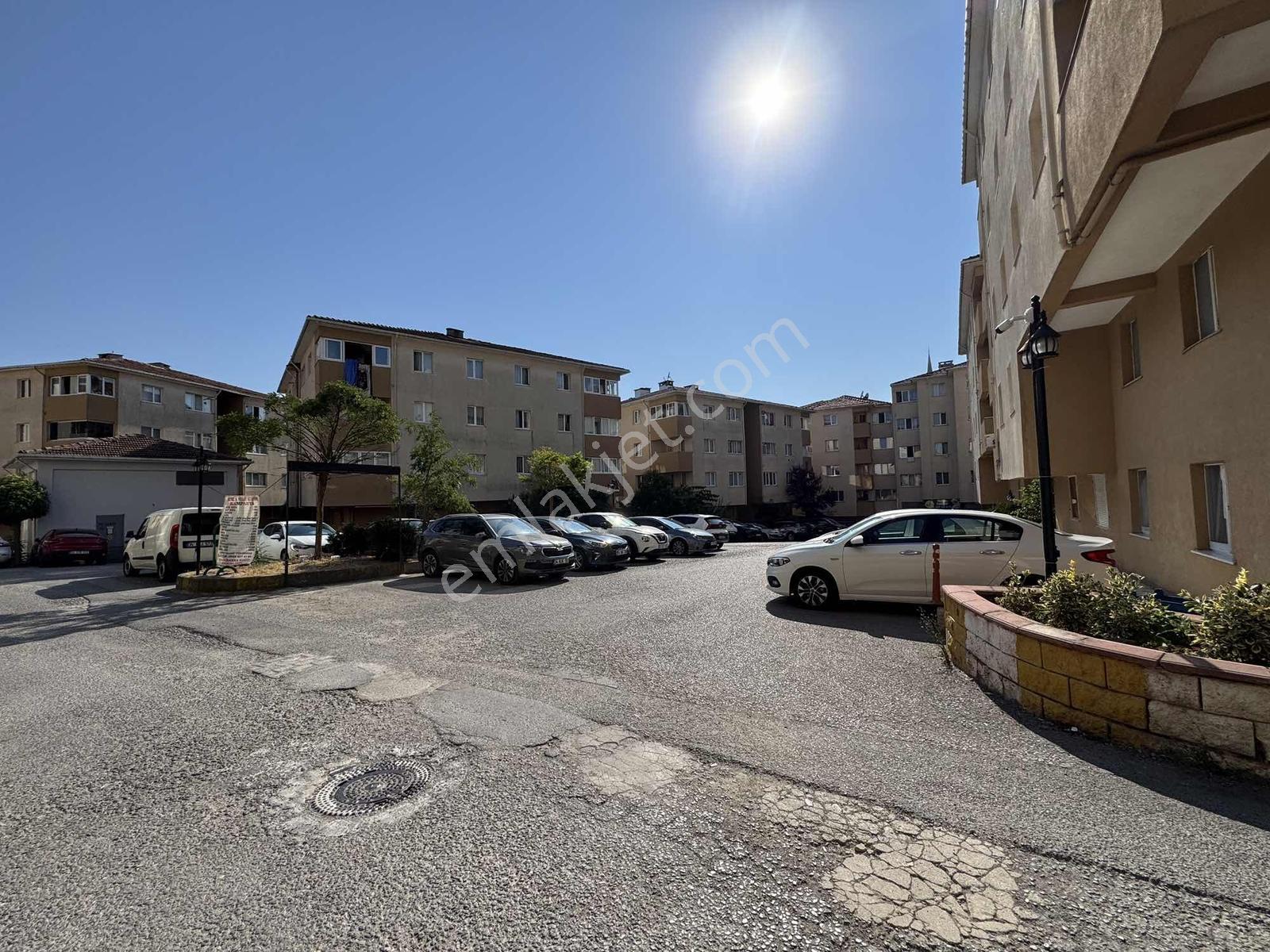 Çekmeköy Mimarsınan Vuralkent Sitesi Satılık 2+1 Boş Daire!!!! — fotoğraf 28
