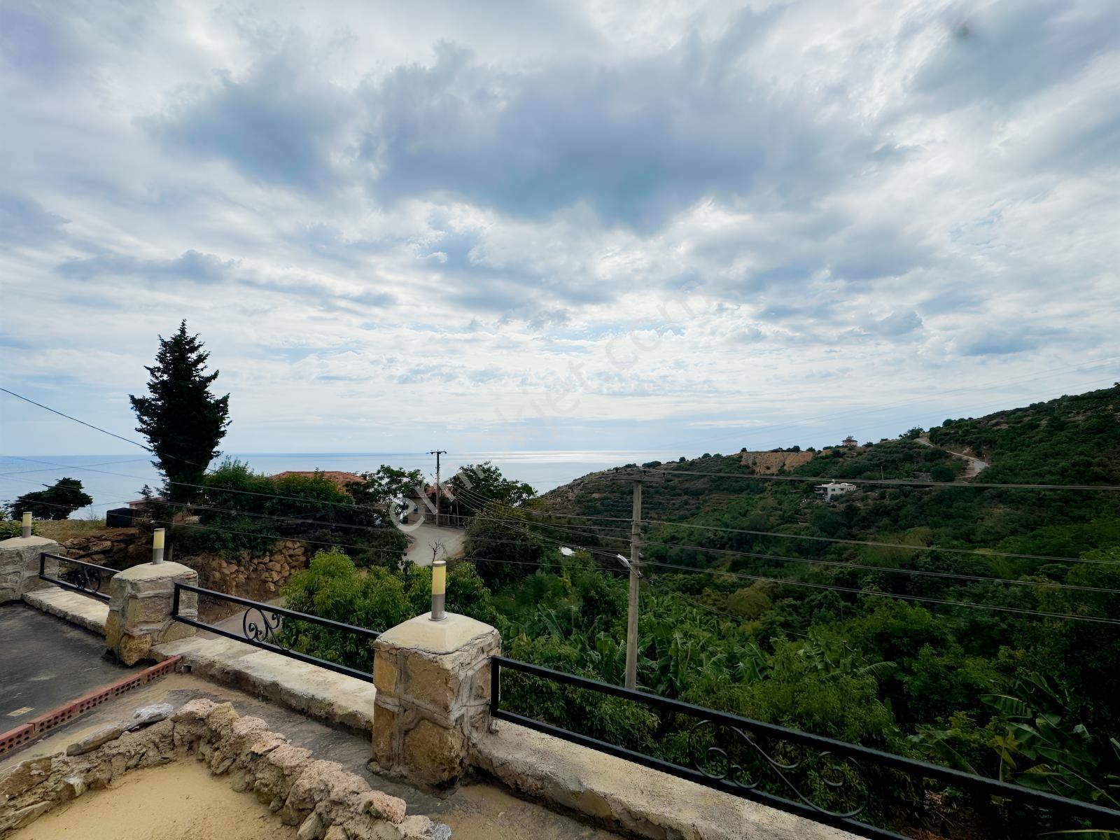 Turpa'dan Alanya'da Hacımehmetli'de 6+2 470m2 Havuzlu Villa !!! — fotoğraf 10