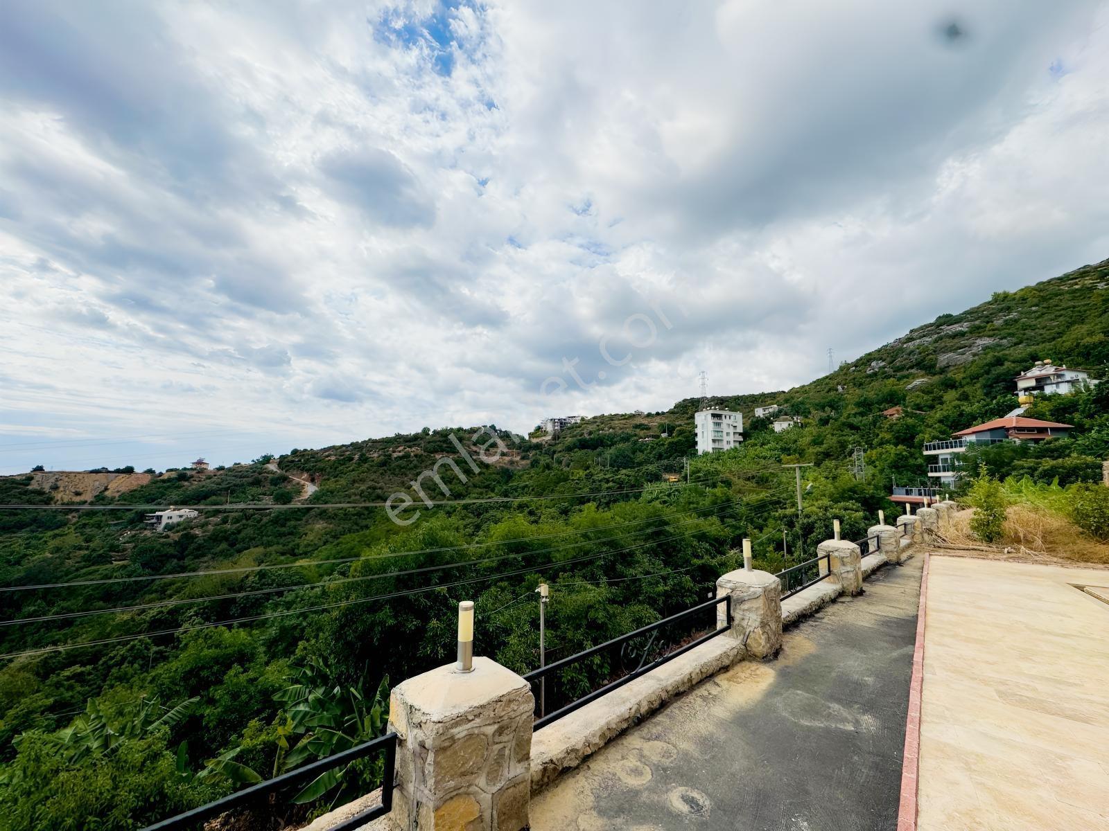 Turpa'dan Alanya'da Hacımehmetli'de 6+2 470m2 Havuzlu Villa !!! — fotoğraf 14