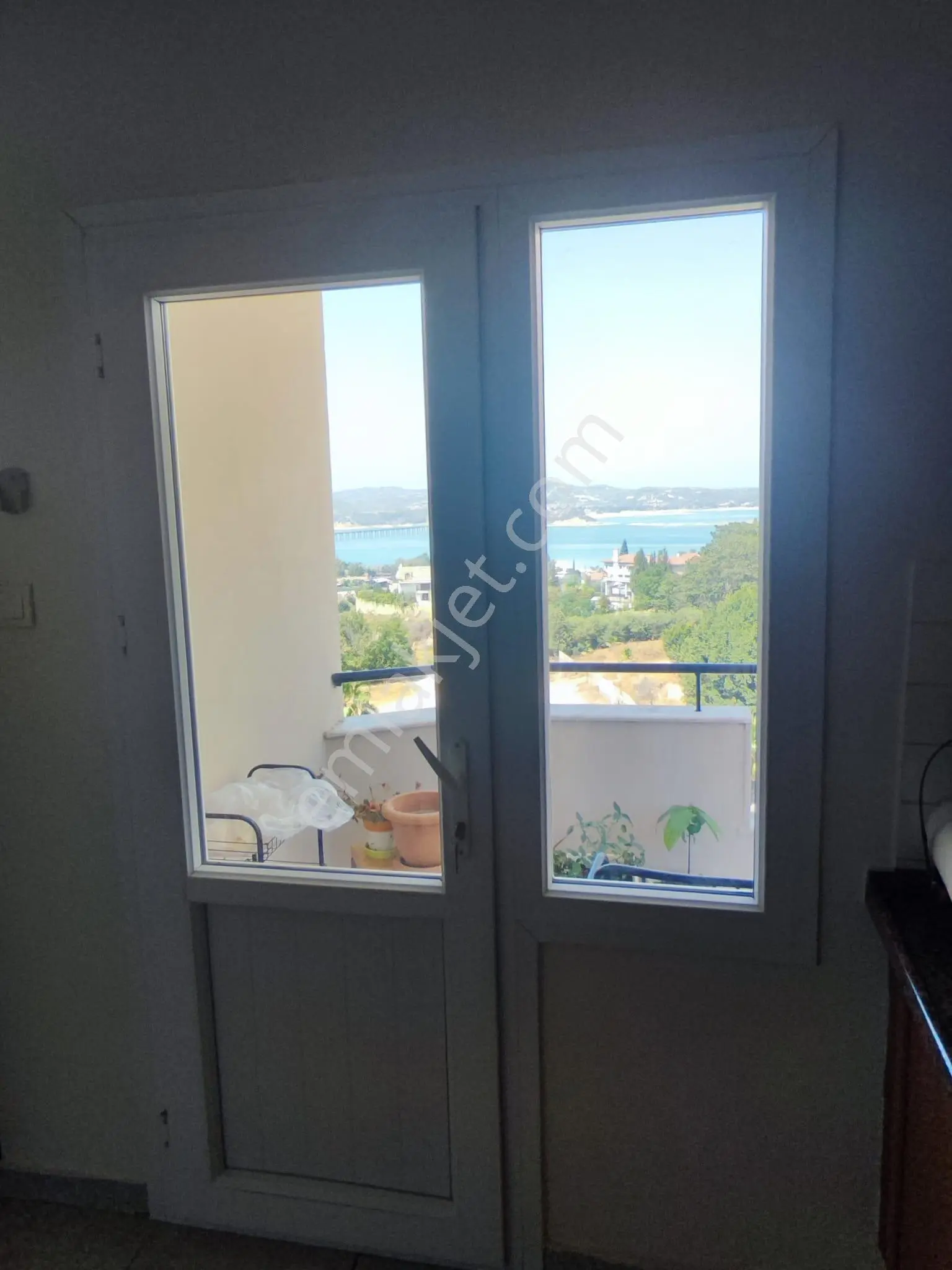 3+1 Göl Manzaralı Güzelyalı 220m2 Herkat Tek Daire 4cephe G.enerji Dgaz 2banyo 4balkon 5-10yaş. — fotoğraf 4