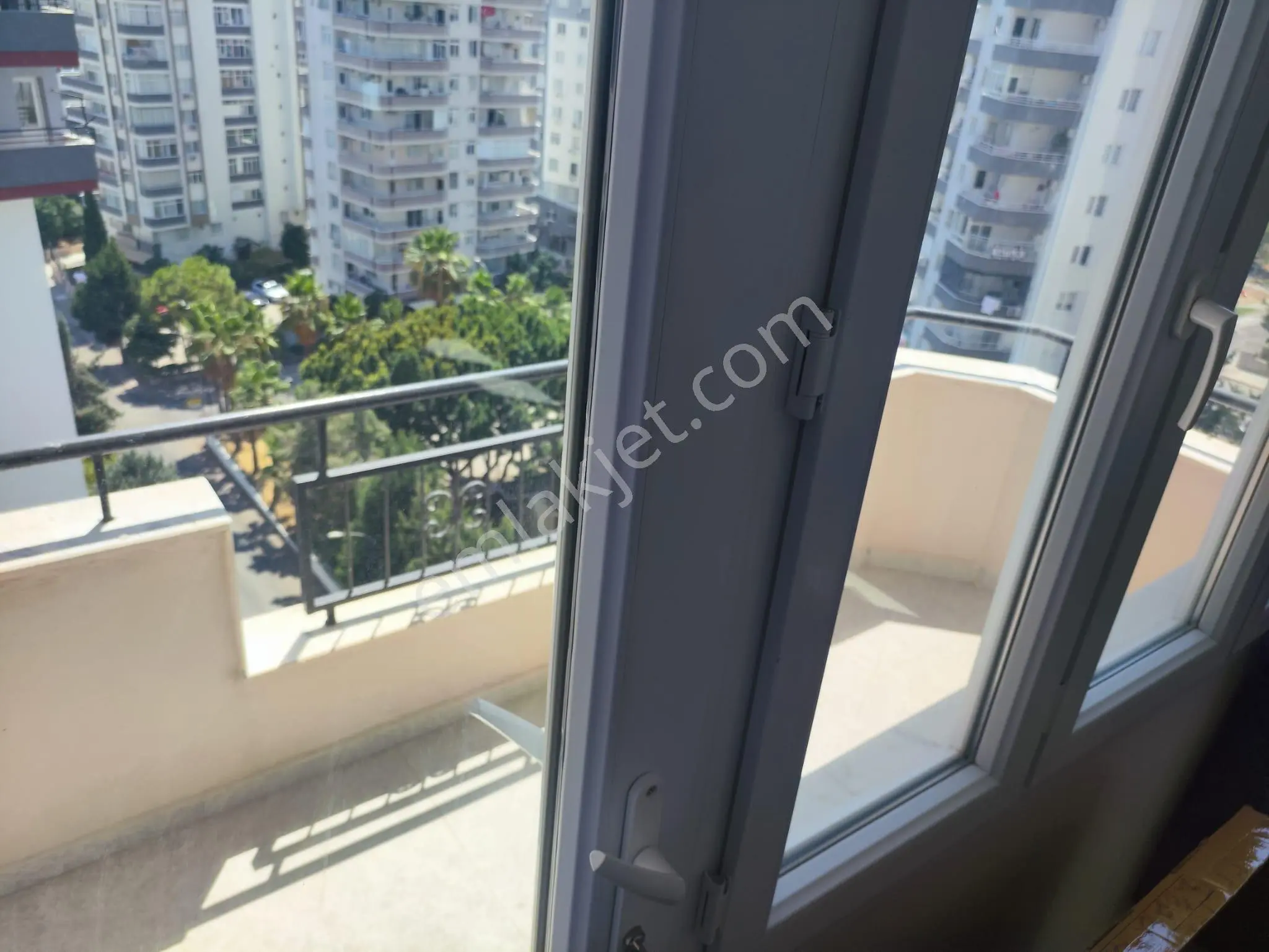 3+1 Göl Manzaralı Güzelyalı 220m2 Herkat Tek Daire 4cephe G.enerji Dgaz 2banyo 4balkon 5-10yaş. — fotoğraf 13