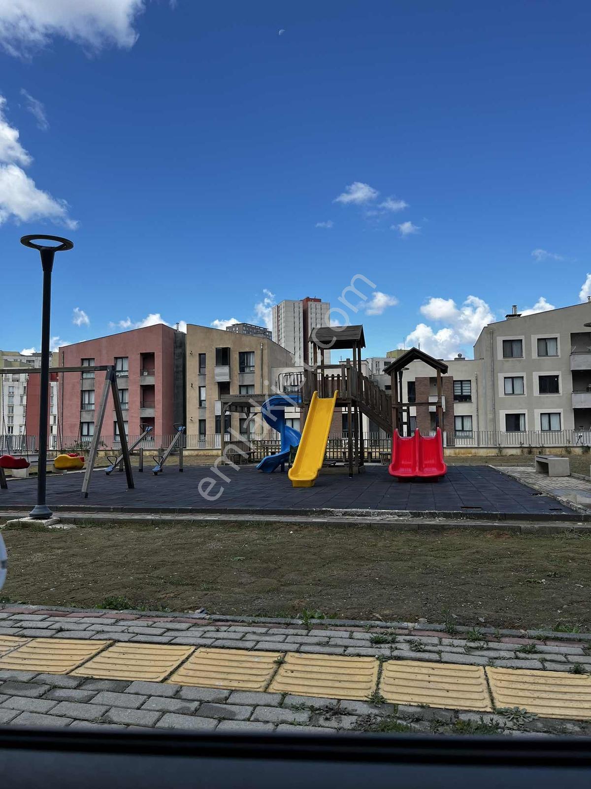 Kayaşehir 25.bölgede Satılık 3+1 Daire Boş Oturuma Hazır — fotoğraf 5
