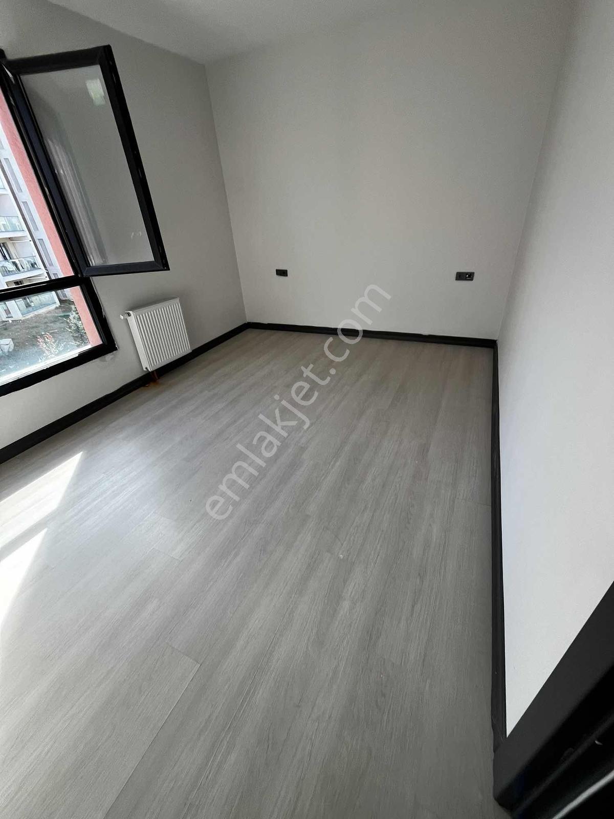 Kayaşehir 25.bölgede Satılık 3+1 Daire Boş Oturuma Hazır — fotoğraf 17