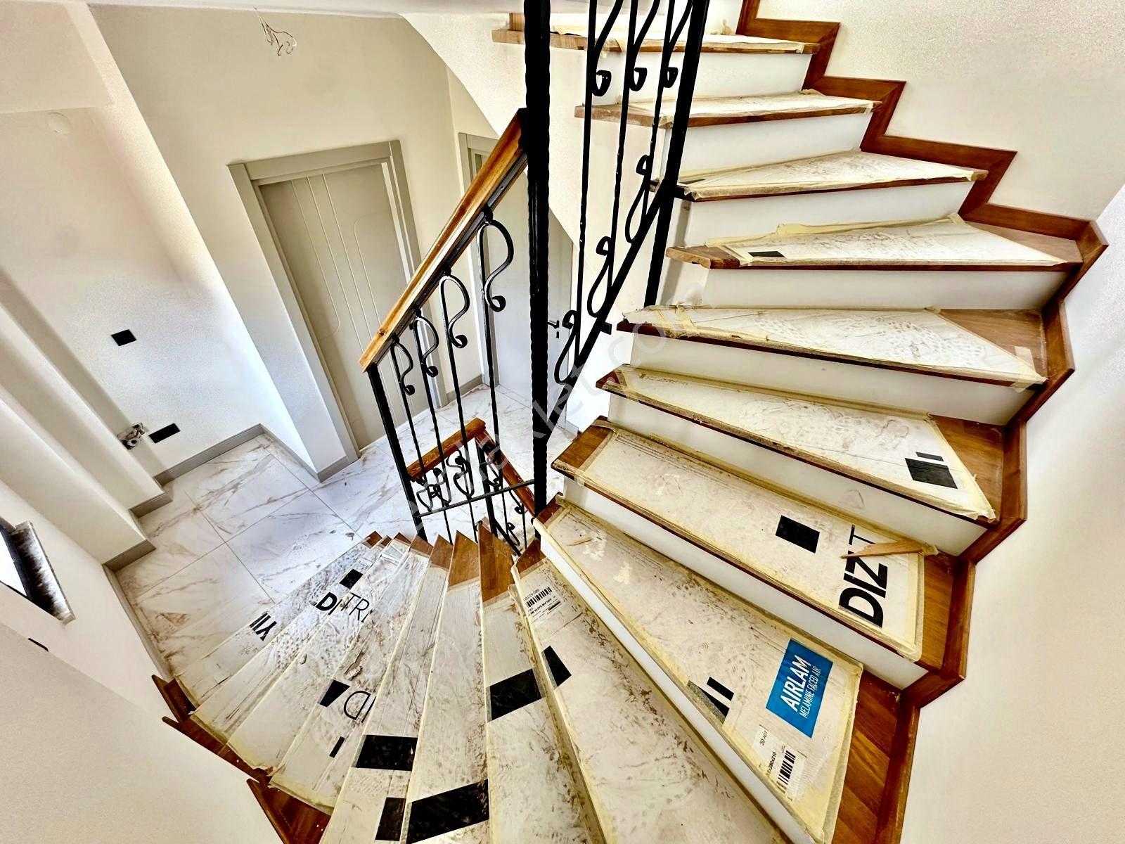 ⫸best Emlaktan⫷akçay'da Denize Yakın Kazdağları Manzaralı Sıfır Havuzlu Yerden Isıtma 3+1 Lüx Villa — fotoğraf 9