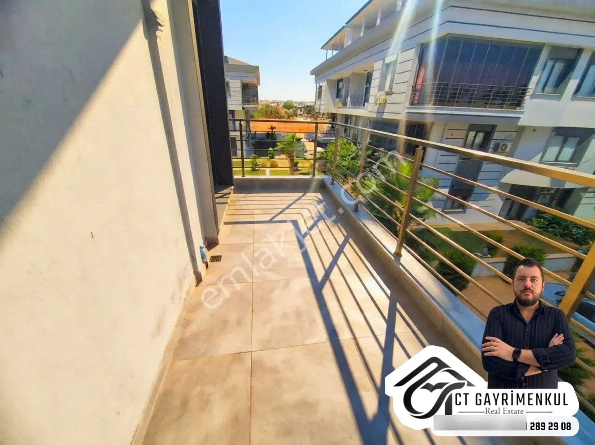 Didim'de Satılık 2+1 Site İçerisinde Havuz Manzaralı Sıfır Ön Cephe Asansörlü Daire ! — fotoğraf 10