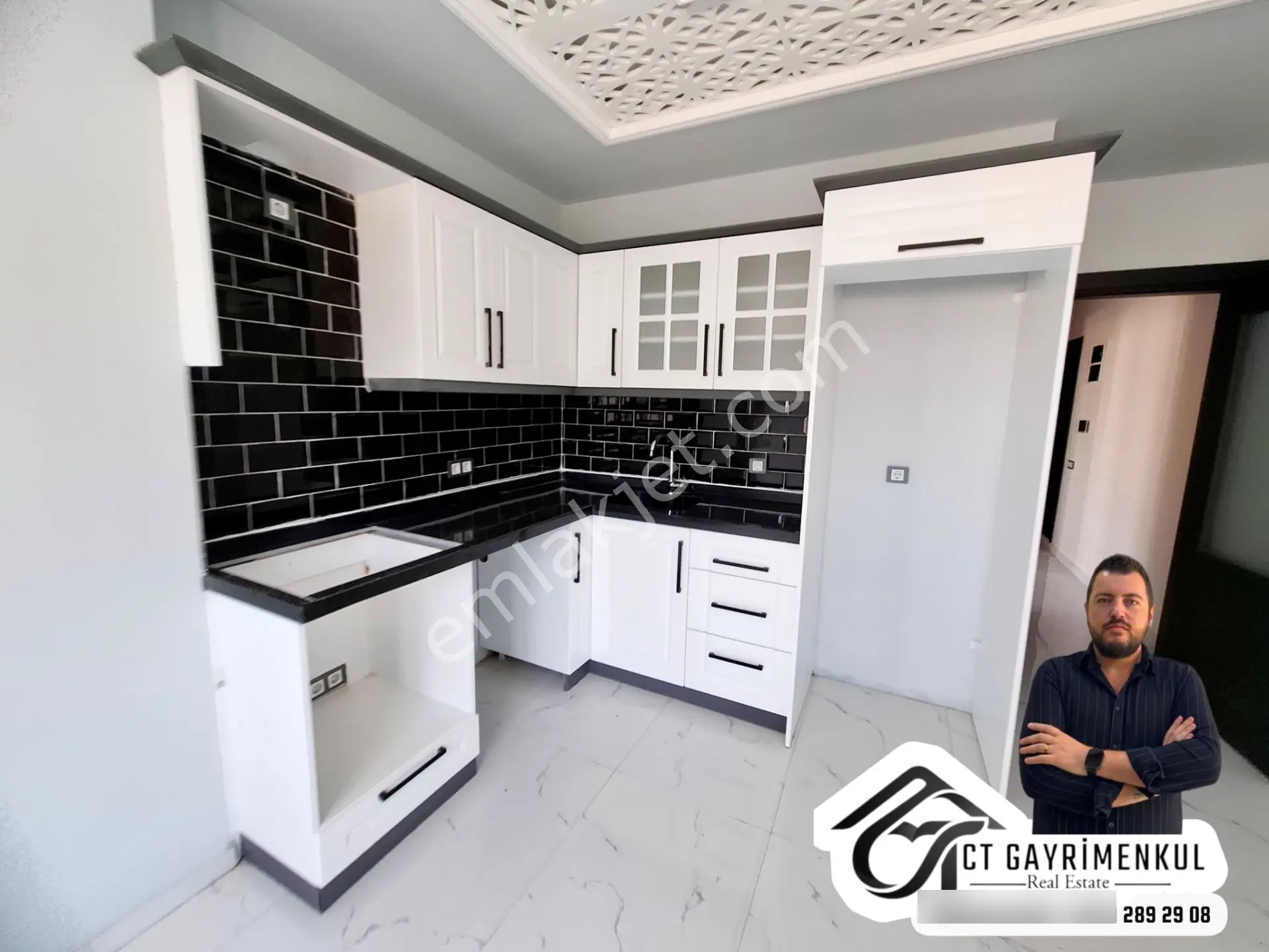 Didim'de Satılık 2+1 Site İçerisinde Havuz Manzaralı Sıfır Ön Cephe Asansörlü Daire ! — fotoğraf 18