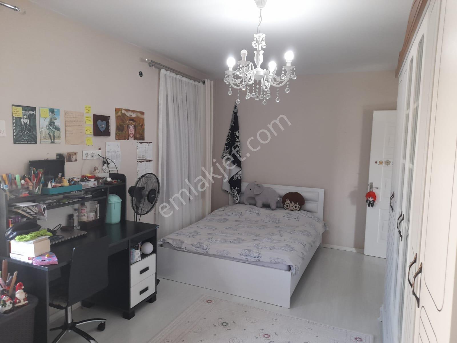 Ayvalık Çamlık Laka'da Havuzlu Sitede Dubleks Müstakil Villa — fotoğraf 7