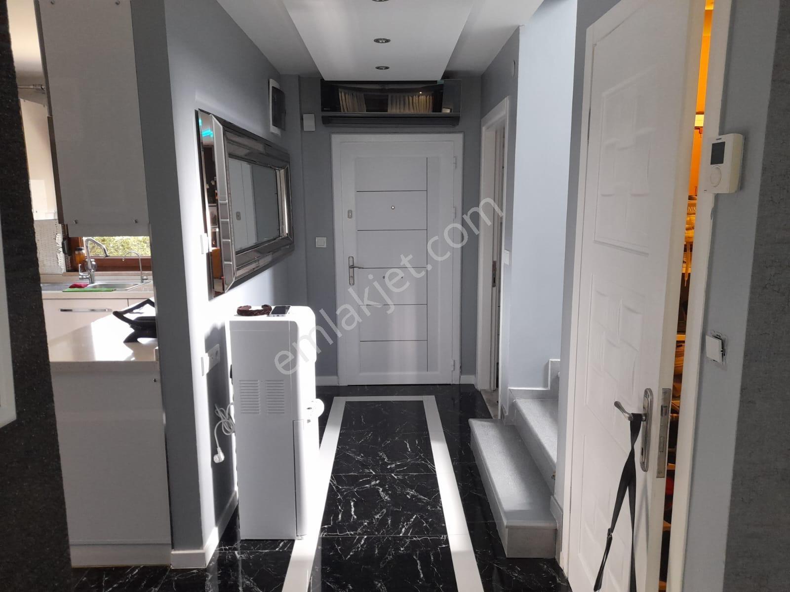 Ayvalık Çamlık Laka'da Havuzlu Sitede Dubleks Müstakil Villa — fotoğraf 18