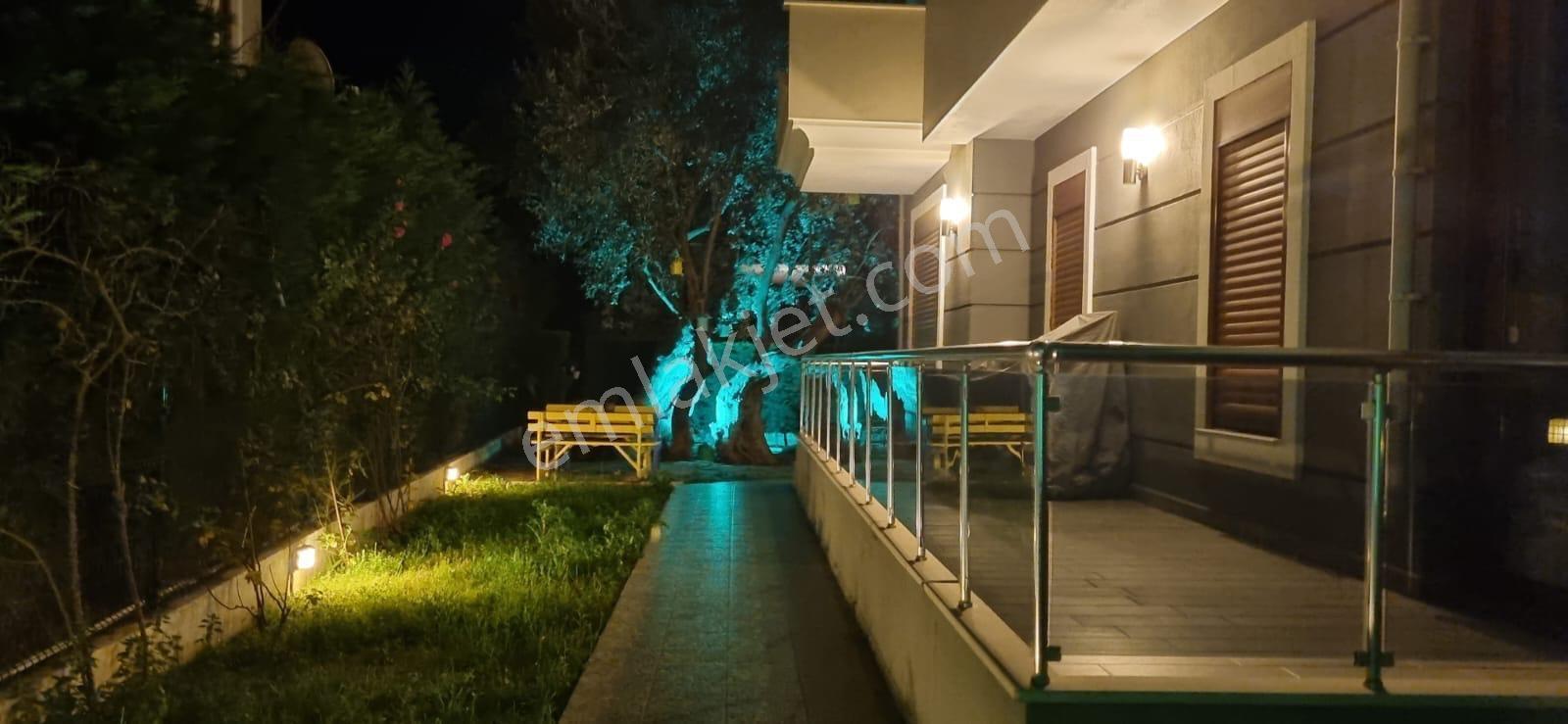 Ayvalık Çamlık Laka'da Havuzlu Sitede Dubleks Müstakil Villa — fotoğraf 21