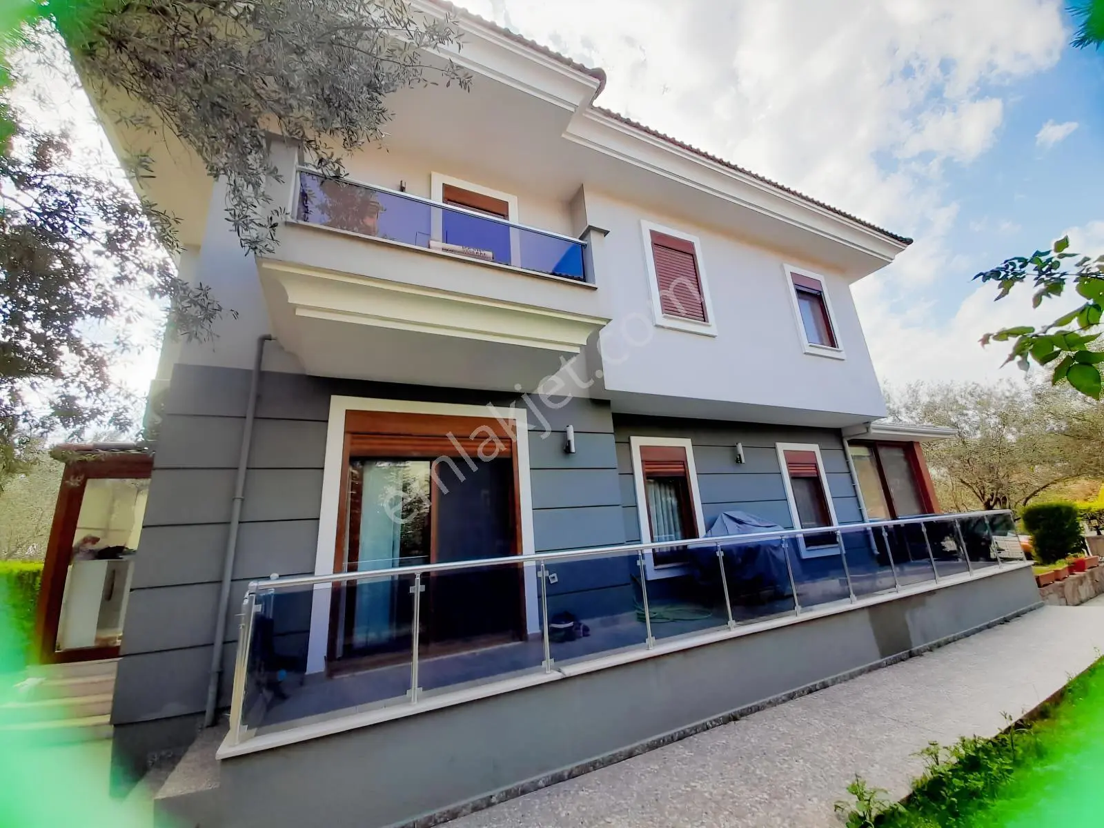 Ayvalık Çamlık Laka'da Havuzlu Sitede Dubleks Müstakil Villa — fotoğraf 24