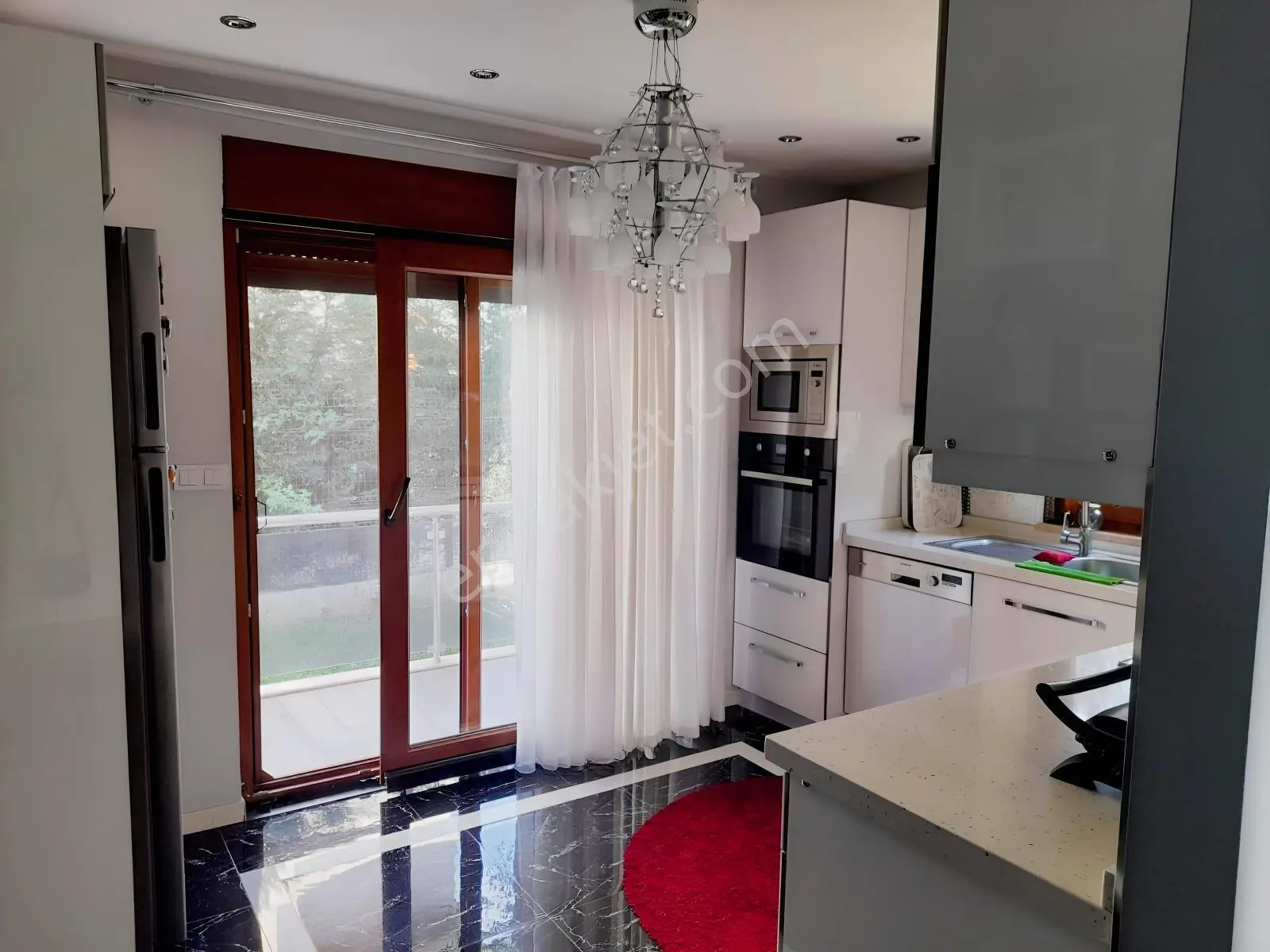 Ayvalık Çamlık Laka'da Havuzlu Sitede Dubleks Müstakil Villa — fotoğraf 25