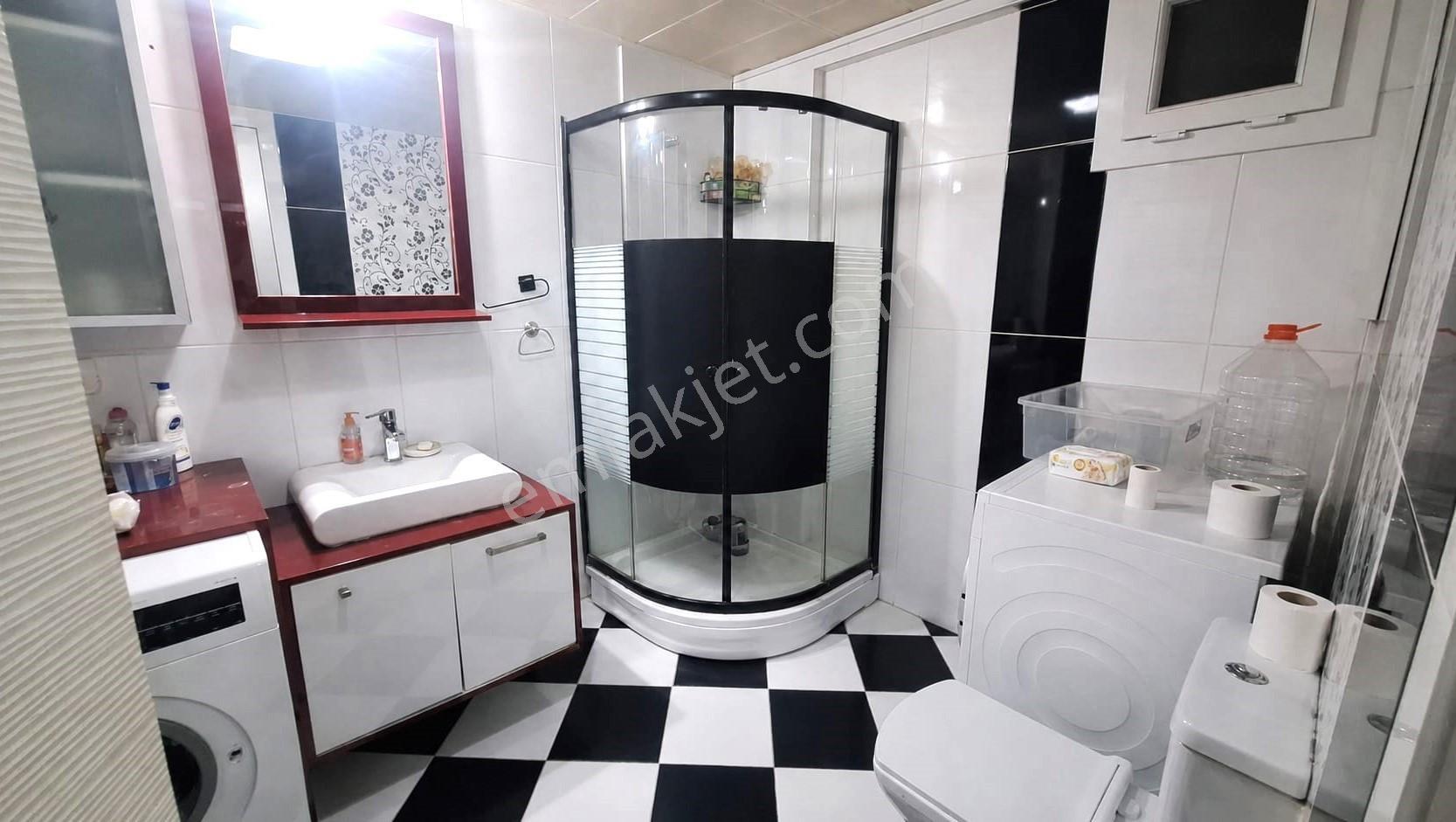 Buca Yıldız Metro Durağı Yanında Site İçi Satılık 2+1 Daire — fotoğraf 12
