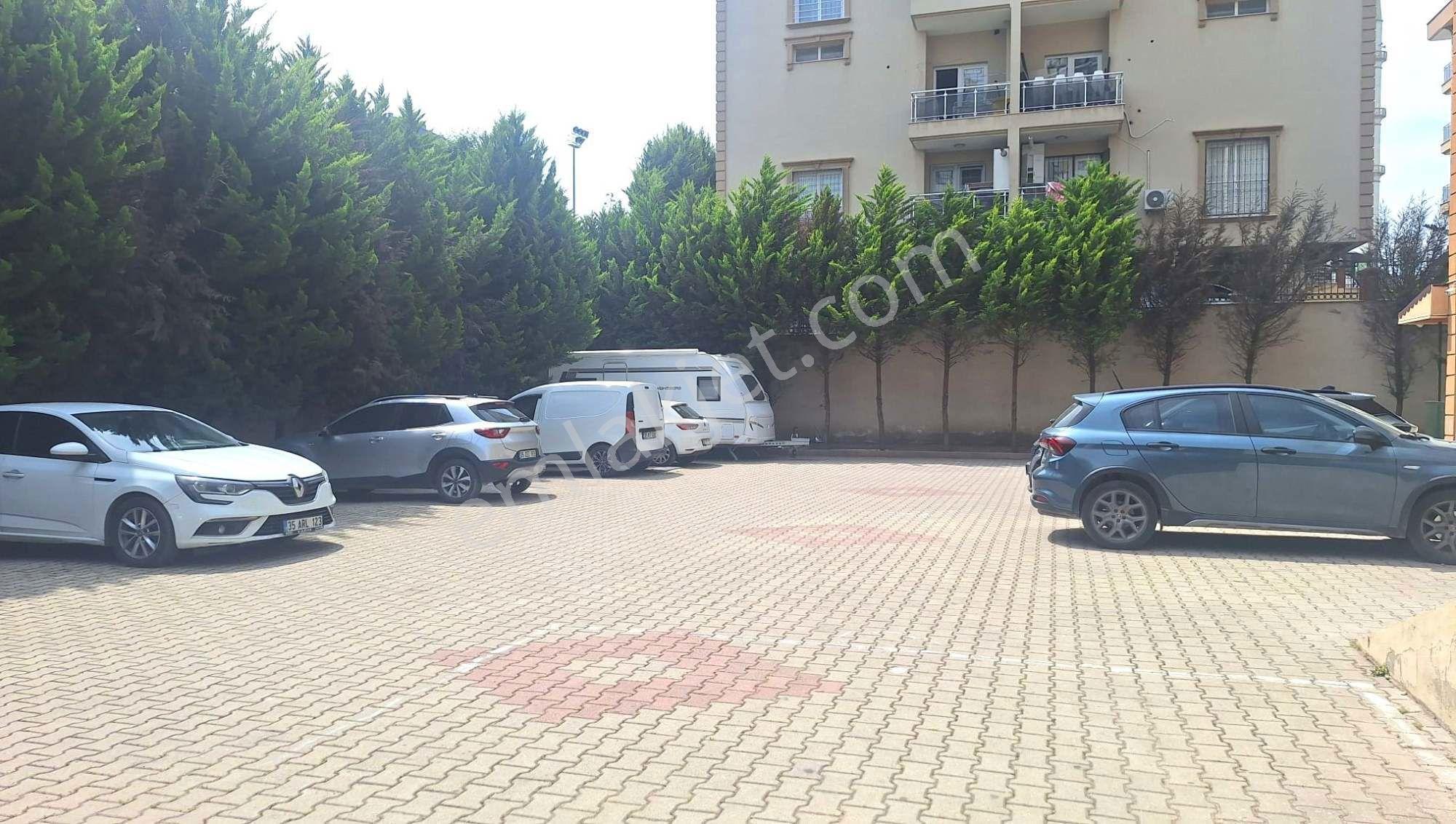 Buca Yıldız Metro Durağı Yanında Site İçi Satılık 2+1 Daire — fotoğraf 20
