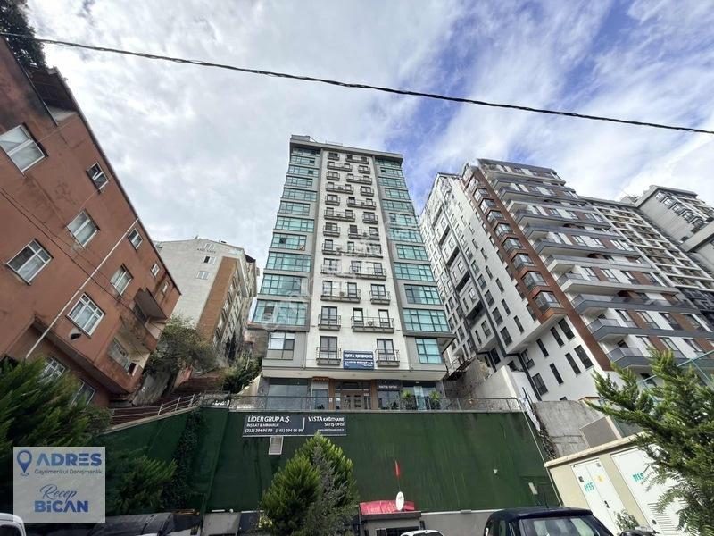 Kağıthane Merkez Mah. Havuzlu Sitede Satılık 1+1 60m2 Daire