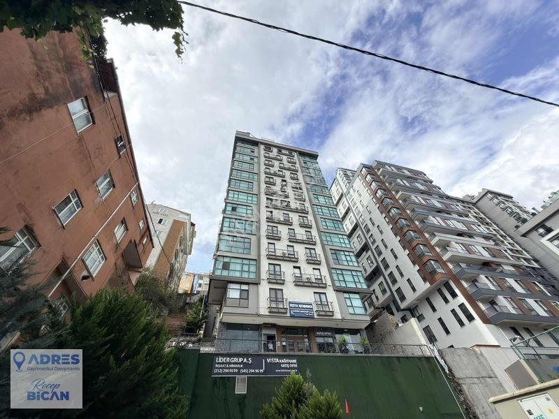 Kağıthane Merkez Mah. Havuzlu Sitede Satılık 1+1 60m2 Daire — fotoğraf 2