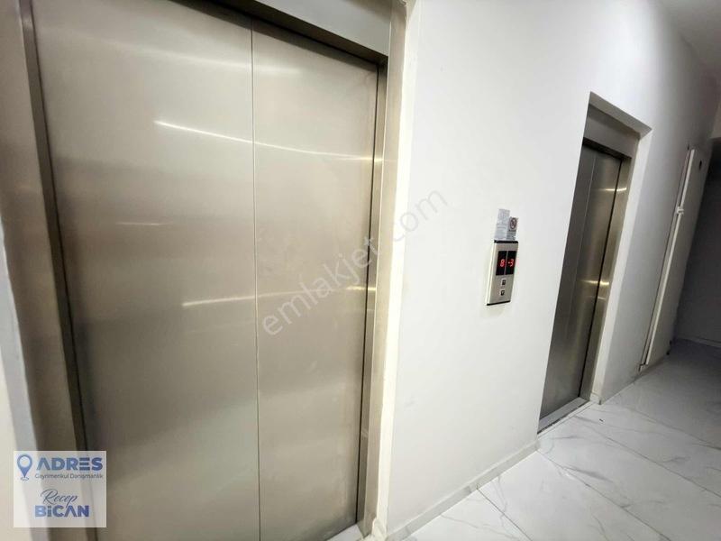 Kağıthane Merkez Mah. Havuzlu Sitede Satılık 1+1 60m2 Daire — fotoğraf 8
