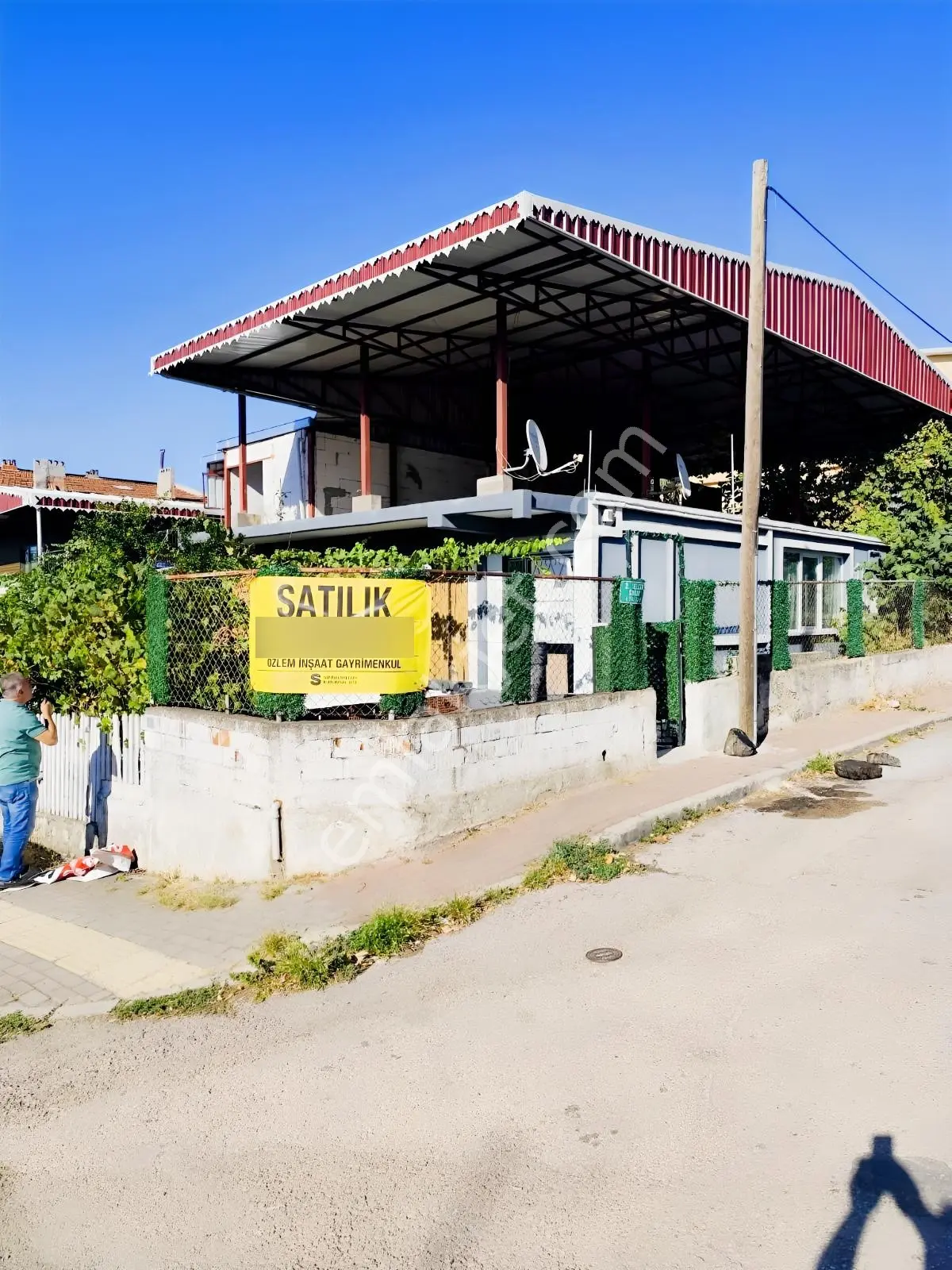 Ertuğrulgazi Mah. Bahceli 2 Katlı Mustakil Bina !!! — fotoğraf 2