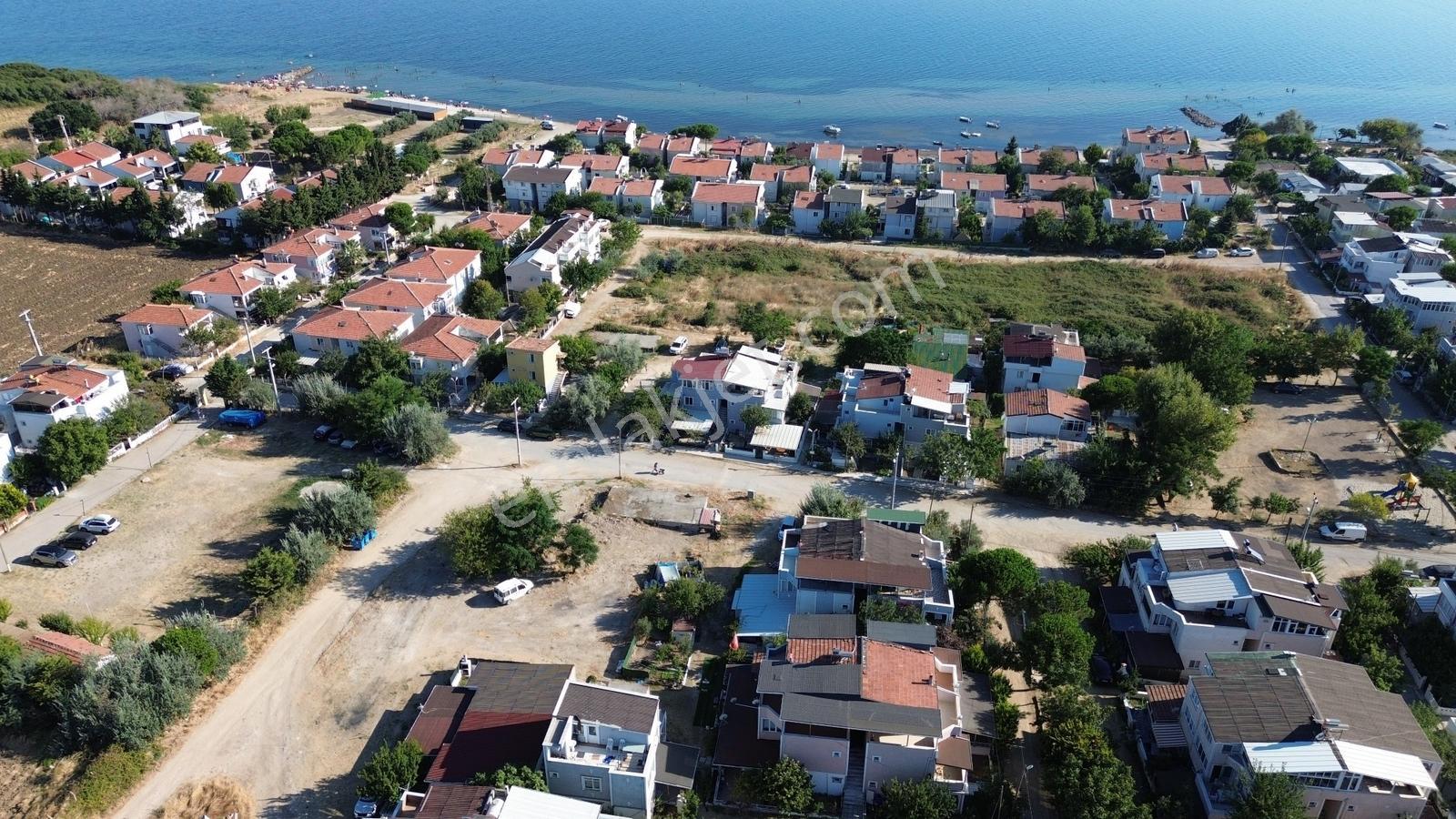 Kaya Emlak-k.terzi Hür Gelincik'te Bahçe Katı 2+1 Satılık Yazlık
