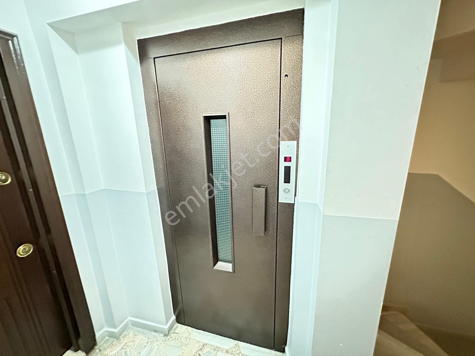 Çınardere'de 150 M² Net Teraslı, Kısmi Deniz Manzaralı Dubleks — fotoğraf 31