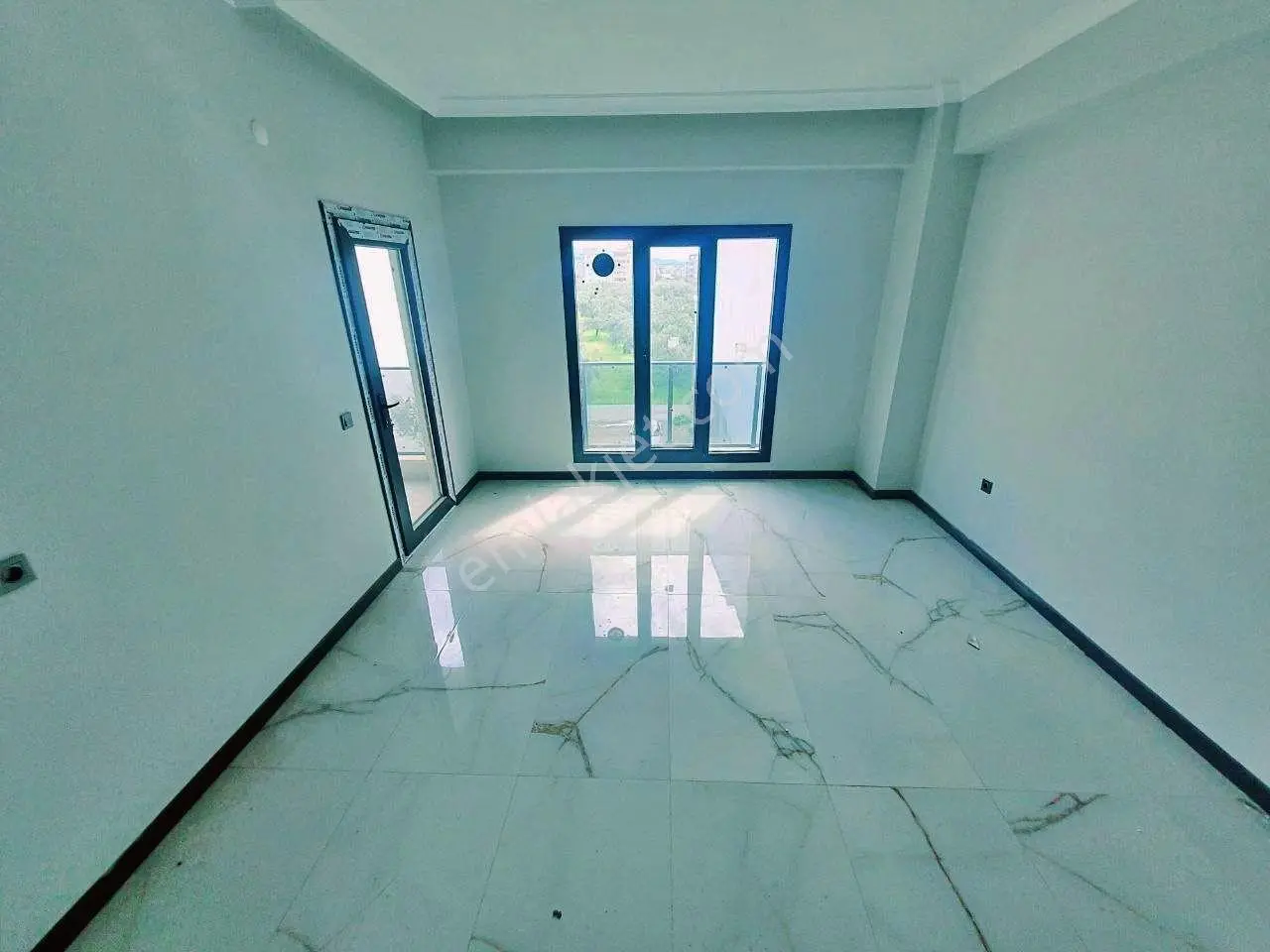 Uytundan Kadıköy'de Yerden Isıtmalı Asansörlü Arakat 2+1 Daire — fotoğraf 23