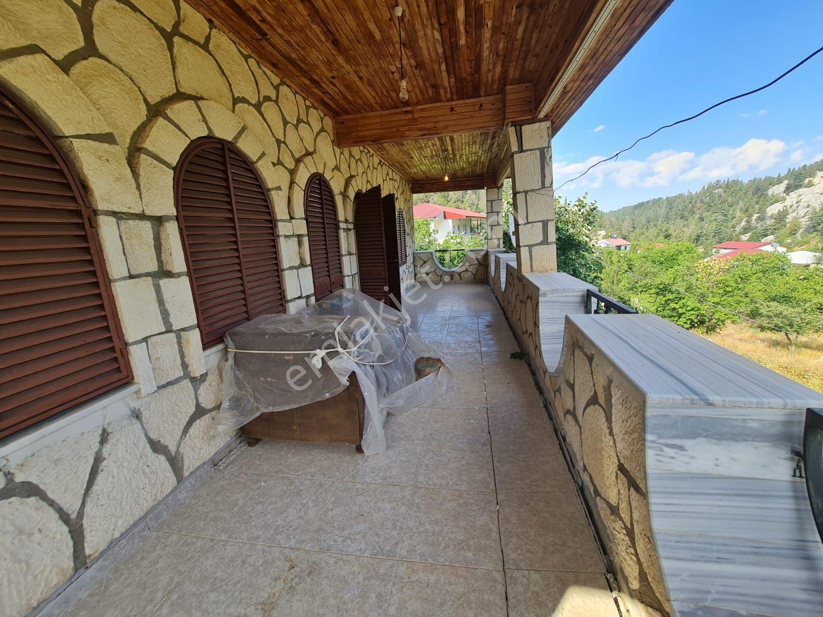 Anchor Gayrimenkul'den Bozyazı Kızılca Köyünde Satılık Bahçeli 2+1yayla Evi — fotoğraf 18