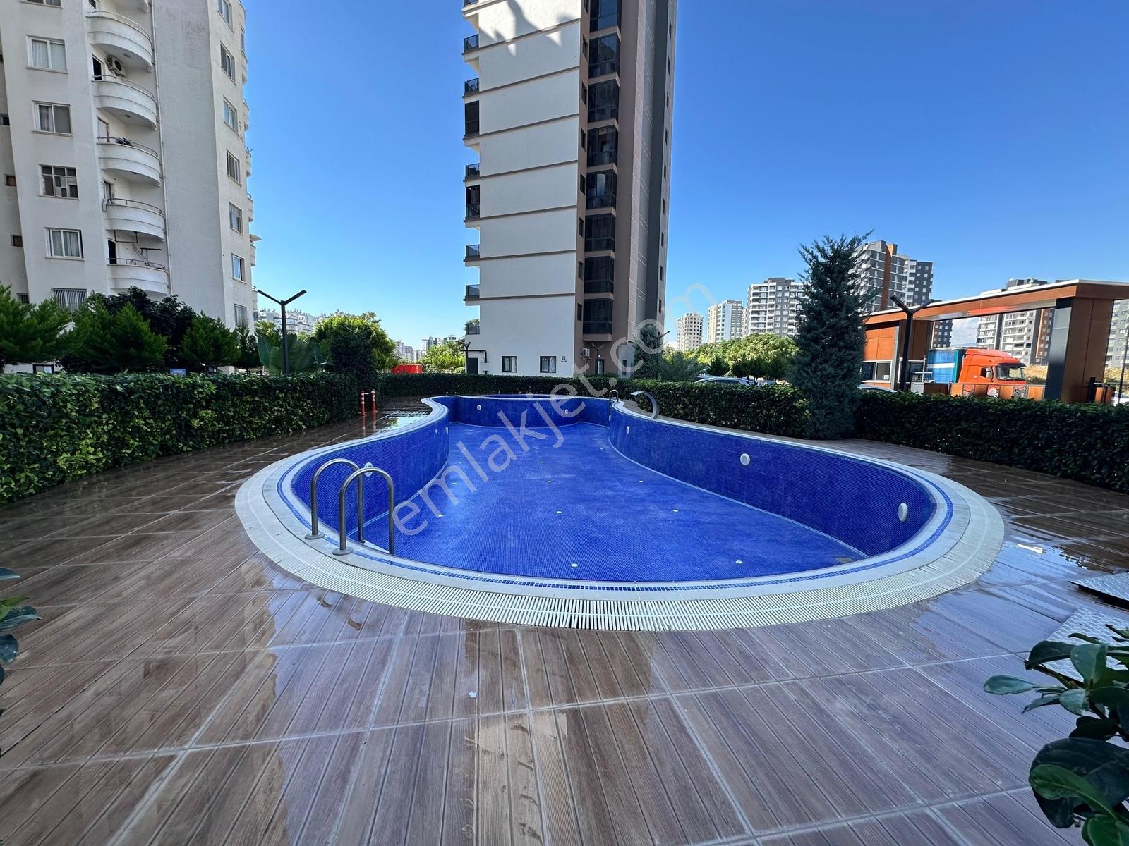 Mezitli'de Deniz Manzaralı, Satılık 1+1 Ferah Daire — fotoğraf 17
