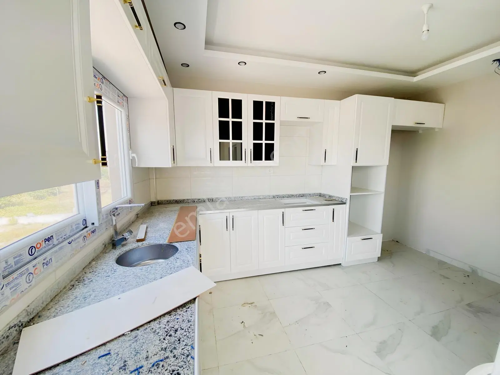 Yılmaz'dan İncirlik Merkezinde Satılık 3+1 K.mtfk E5yakın Daire